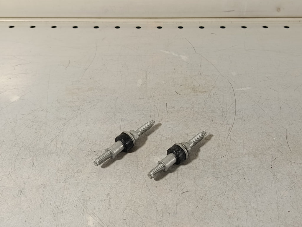 BMW E65 M57N2 M57N Cylinder head cover Injector bolt 11120036237 ELRING set of 2