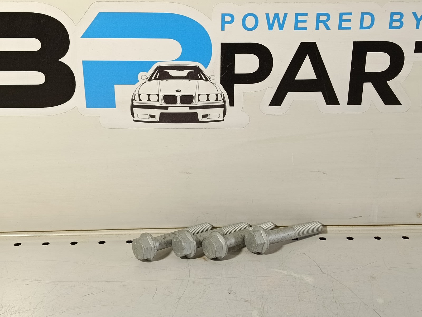 BMW E87 E81 E88 E82 E90 E91 E92 E93 Hexagon screw with flange 4psc 07119906489