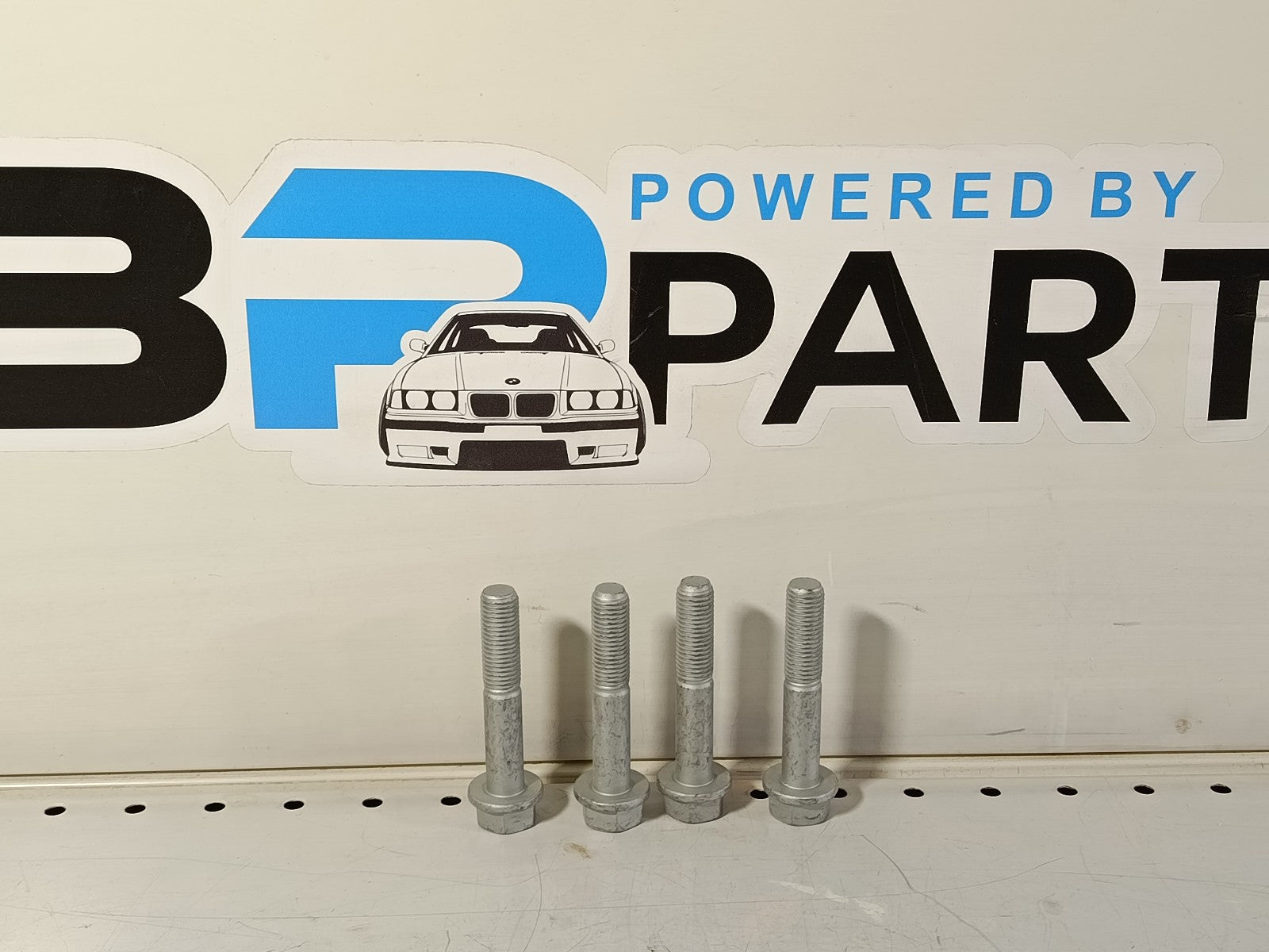 BMW E87 E81 E88 E82 E90 E91 E92 E93 Hexagon screw with flange 4psc 07119906489