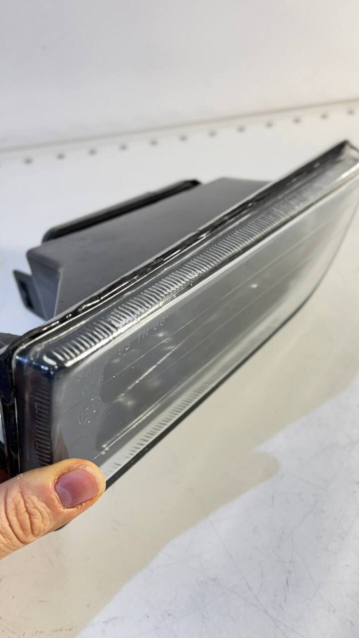 BMW E38 Fog Lights, Left + Right 63178352023 63178352024 ZBM2012(K)R ZBM2012(K)L