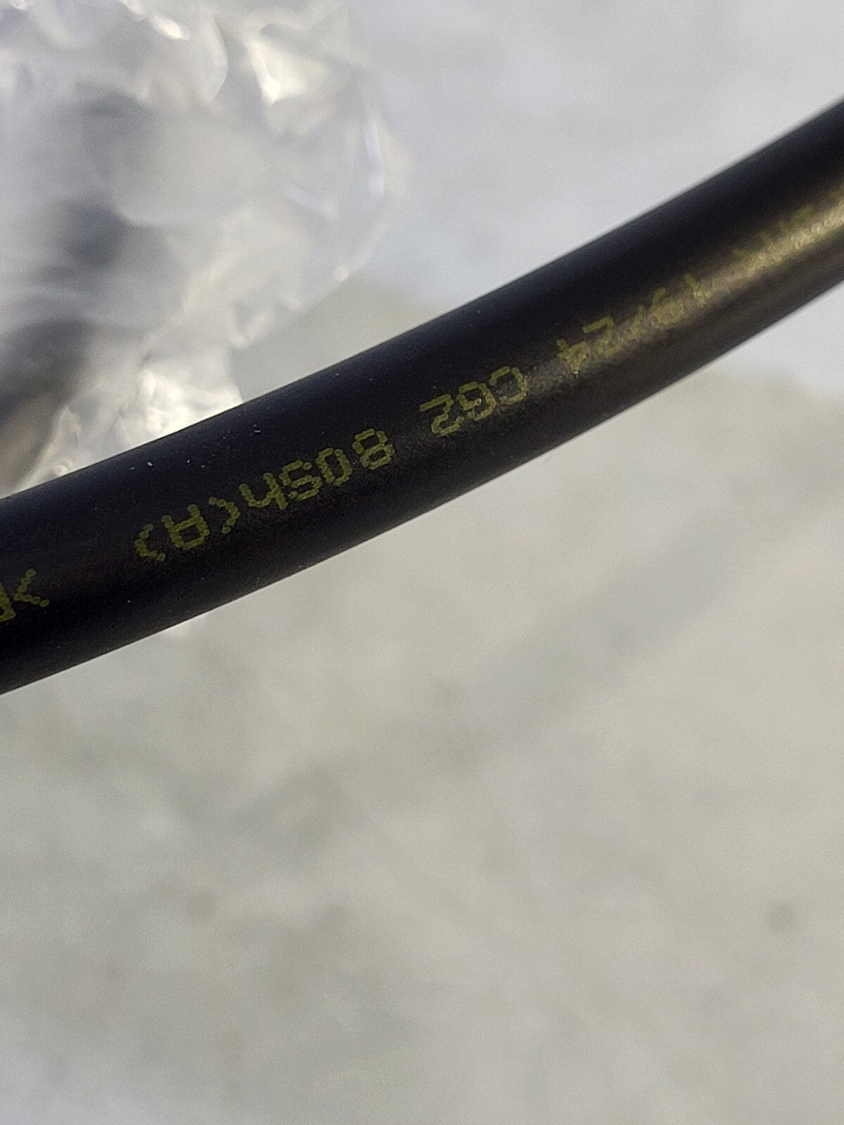 BMW E65 E90 E46 E81 Hose line (1 meter) 61668362762