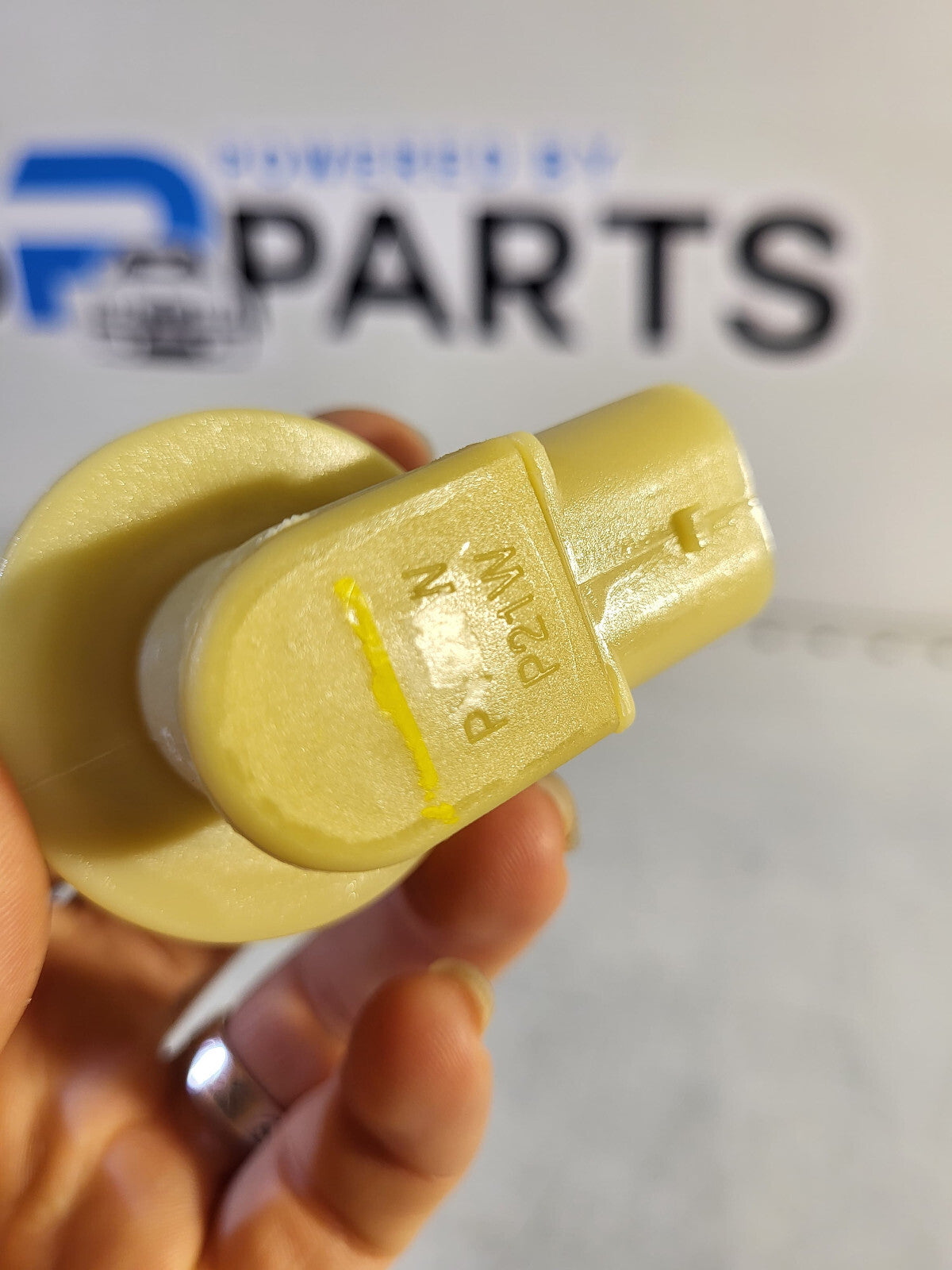 BMW E46 PFL Bulb socket 1pc 63138380211