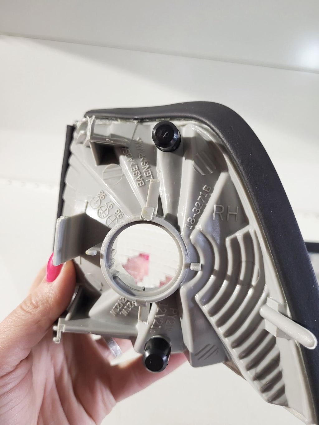 BMW E36 Front left/ right white turn indicator 82199403095 82199403096