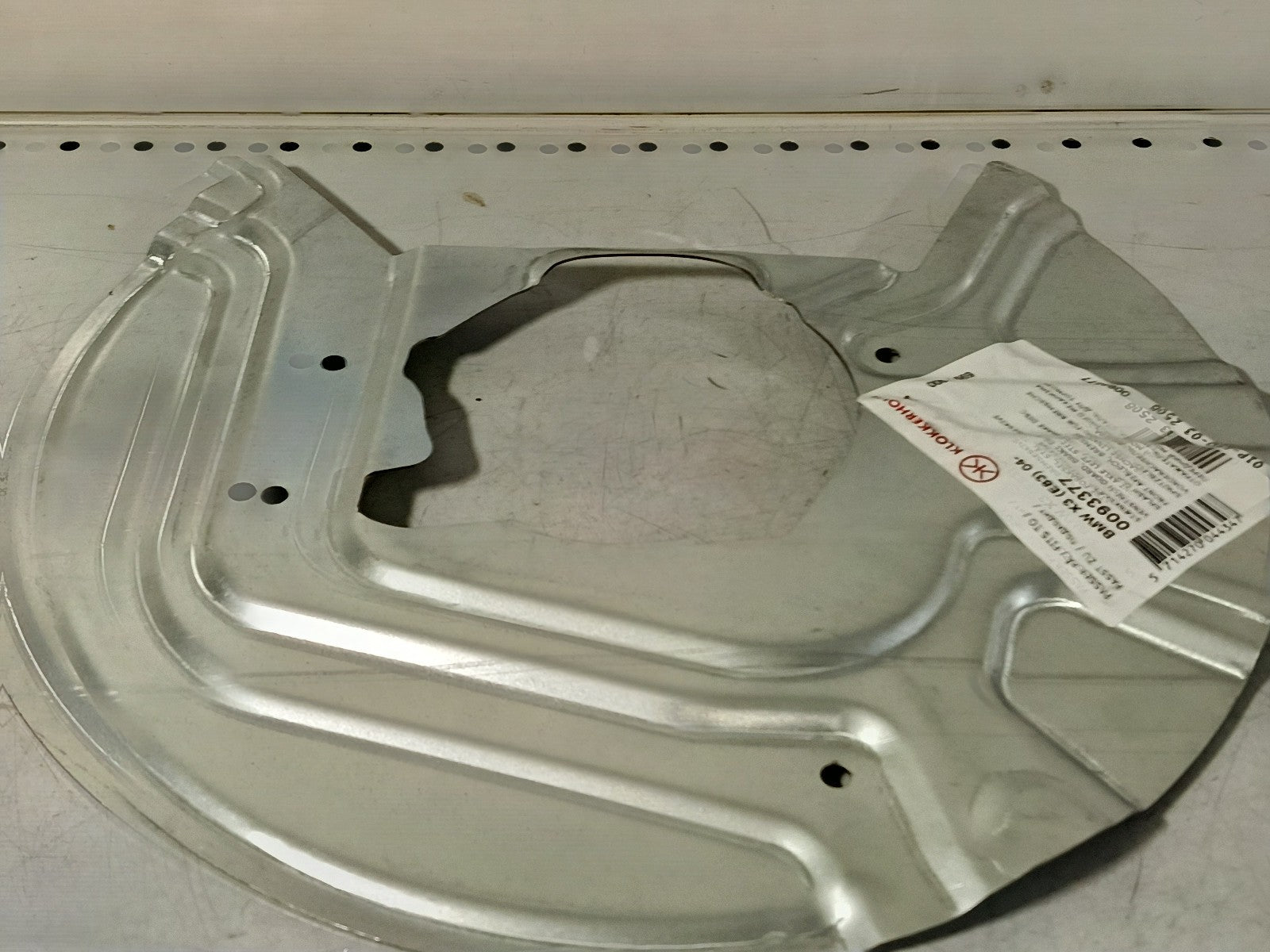 BMW X3 E83 3.0d brake Protection plate left 34113411871 KLOKKERHOLM 0093377