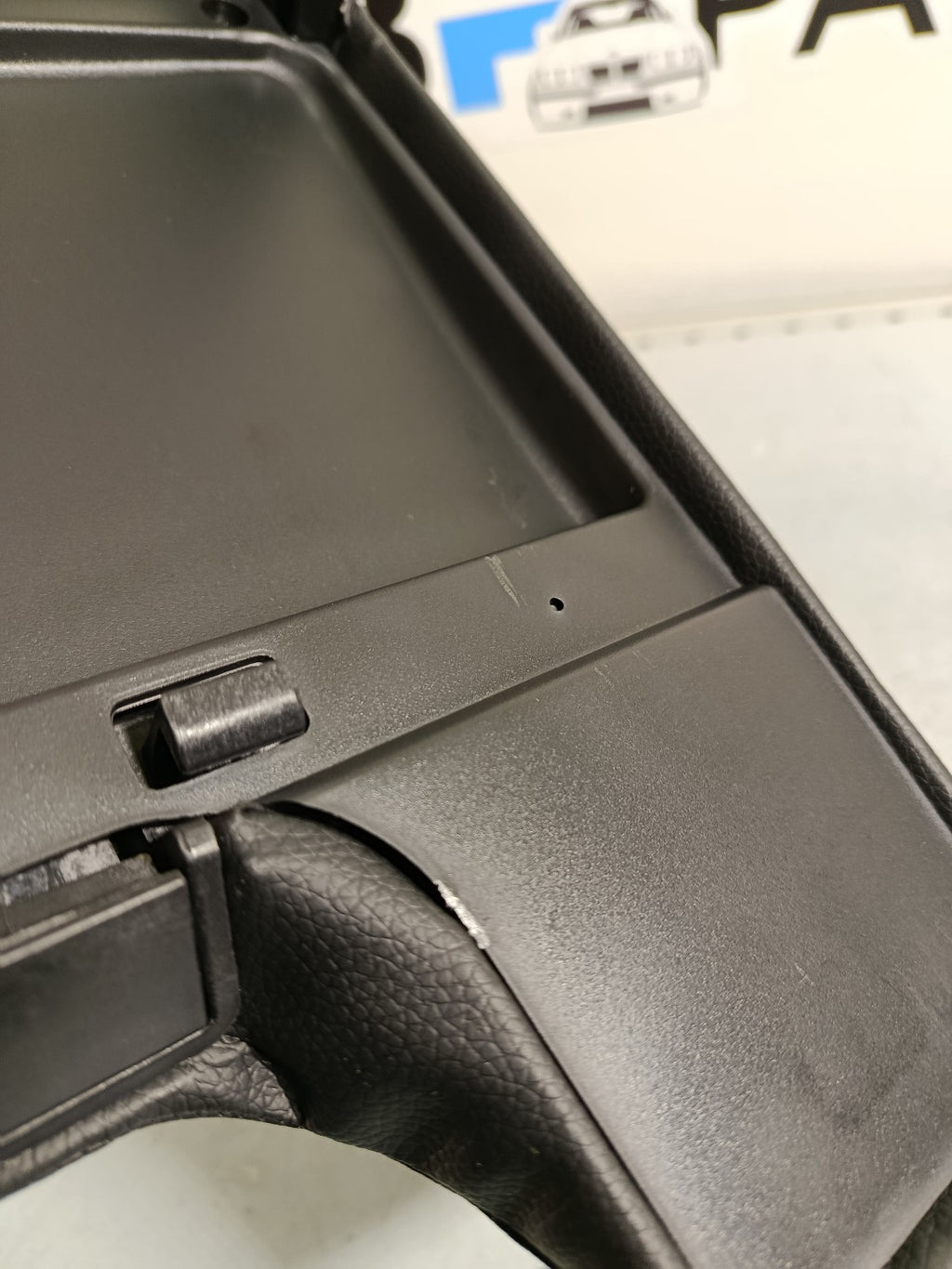 BMW E46 Armrest Upper Leather imination 51168238229