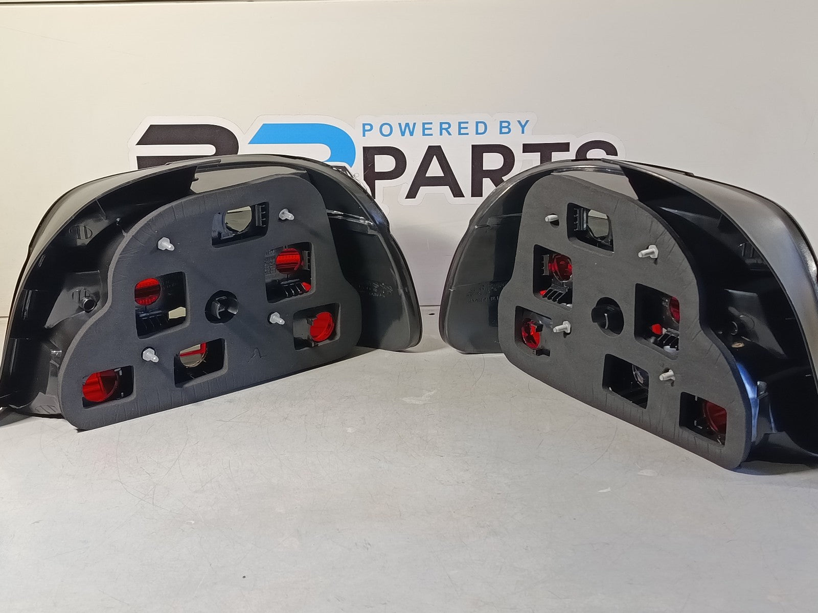 BMW e39 sedan 95-00 Taillight set clear glass red/black DEPO 1223098 B39RB