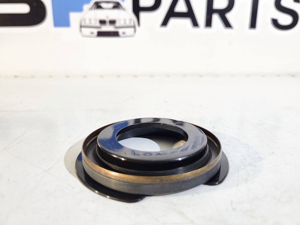BMW E87 E46 E90 E39 E60 E38 Shaft seal 11142249534 301890