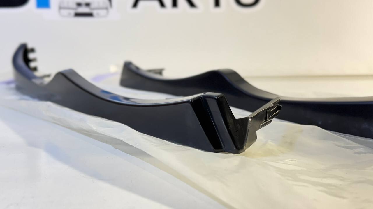 BMW E46 Headlight Trim Set Left+Right 51130030407 51130030406