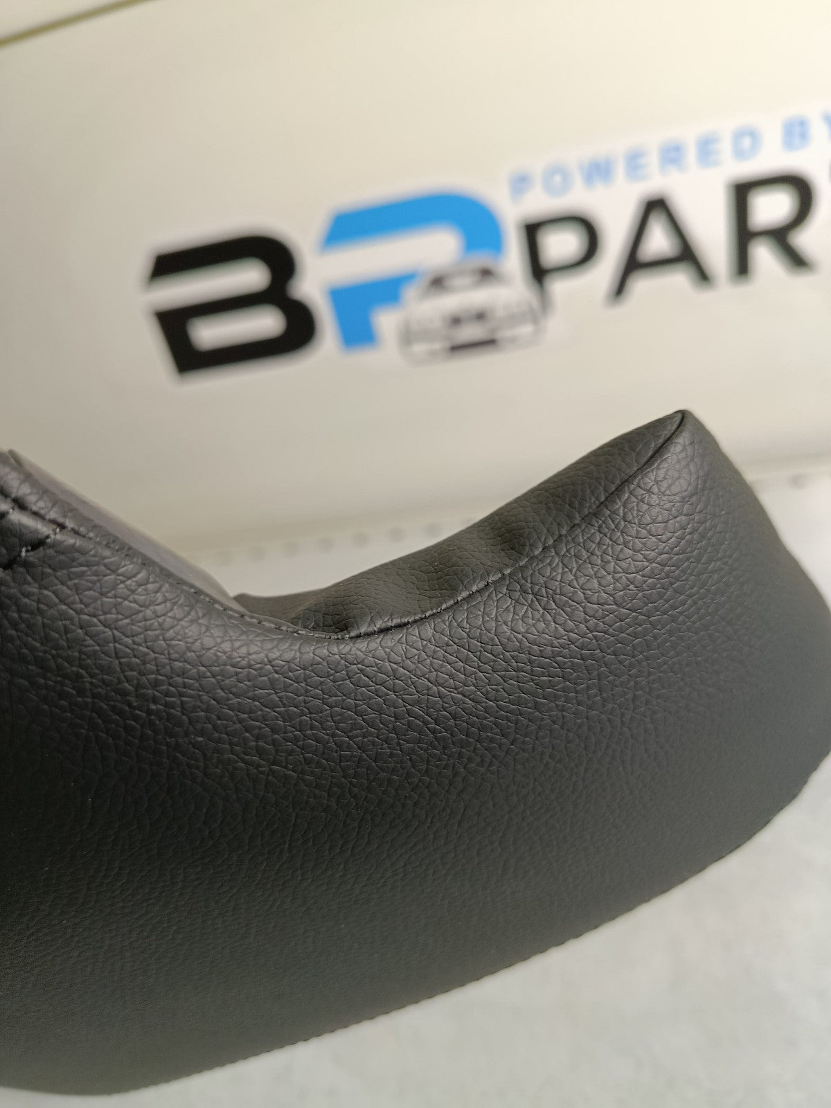 BMW E46 Armrest Upper Leather imination 51168238229