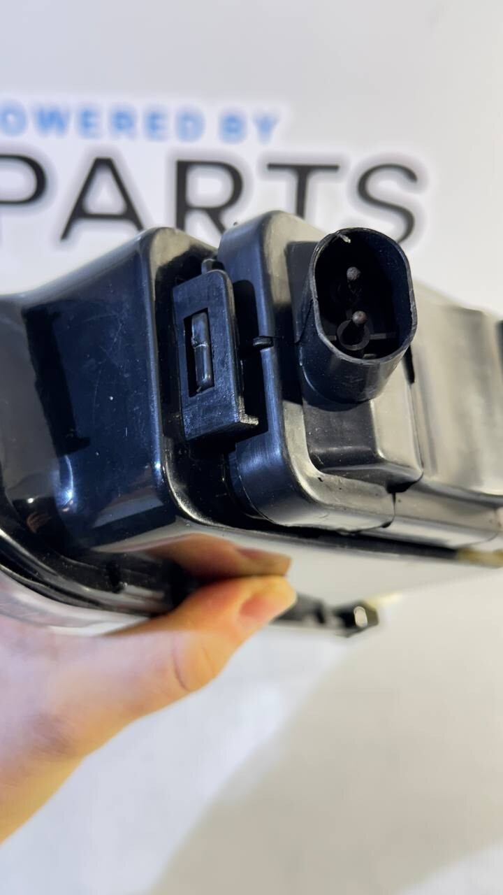 BMW E38 Fog Lights, Left + Right 63178352023 63178352024 ZBM2012(K)R ZBM2012(K)L