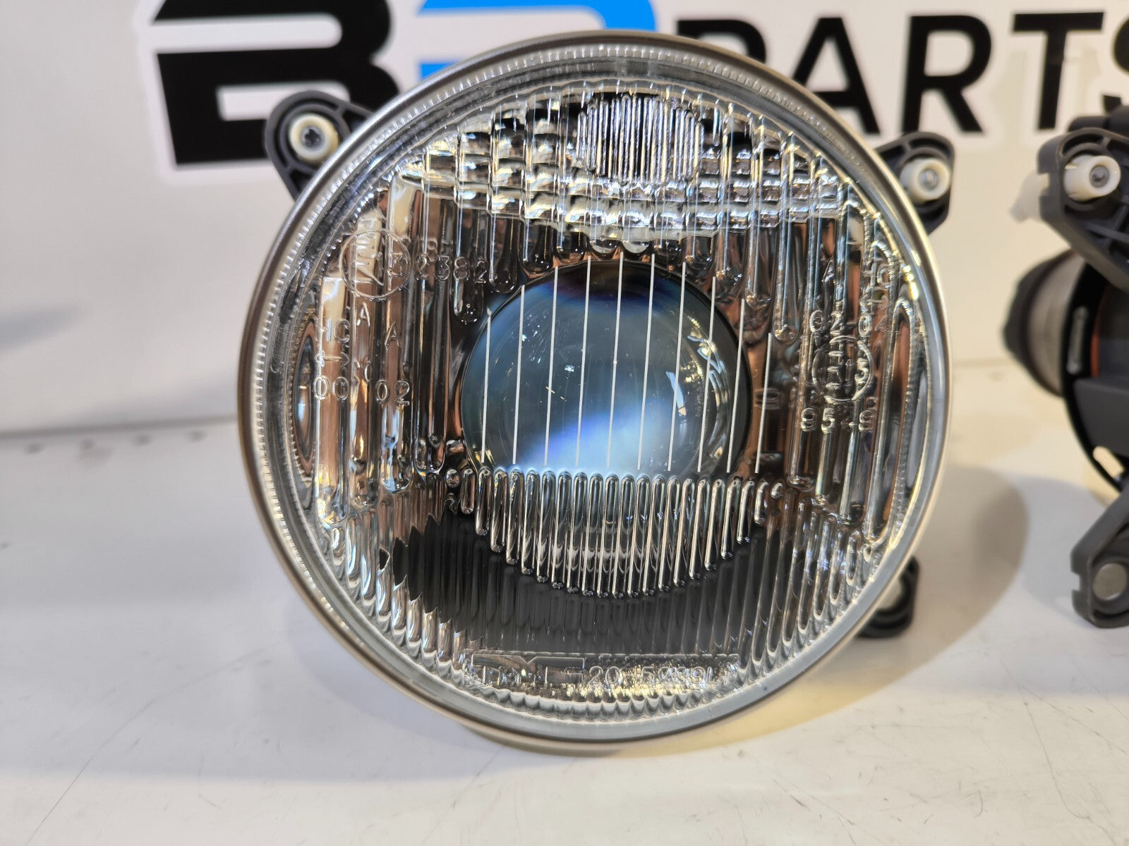 BMW E34 Lamp Lens Left And Right 63121390275, 63121390276