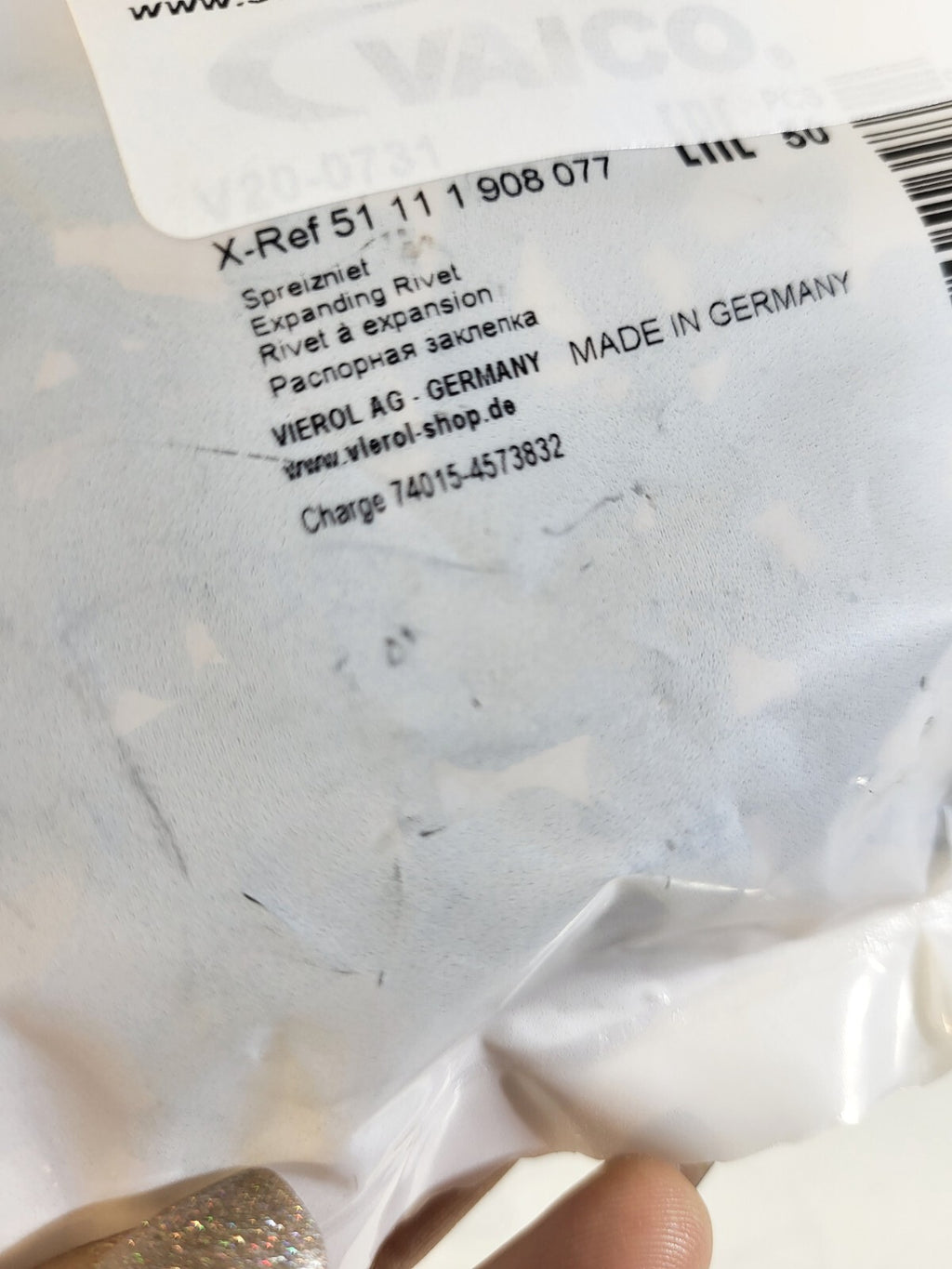 BMW Expanding rivet D = 6MM (not OEM )1psc 51111908077 V20-0731