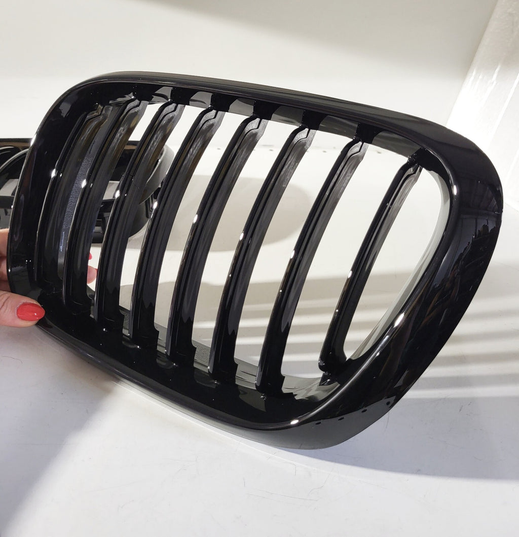 BMW X5 E53 front grille left,right, pre face-lift, gloss black 2000-2003,not OEM