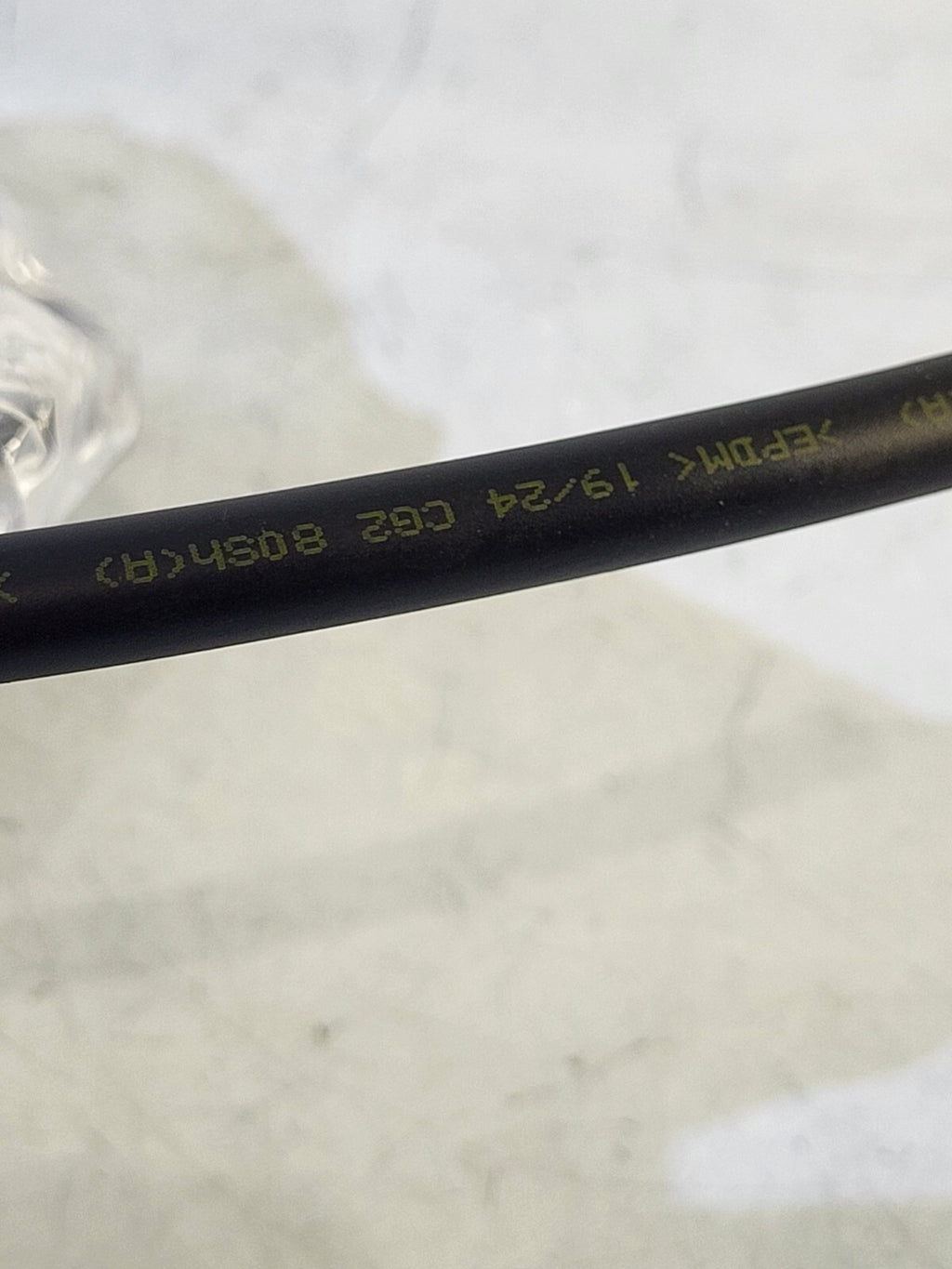 BMW E65 E90 E46 E81 Hose line (1 meter) 61668362762