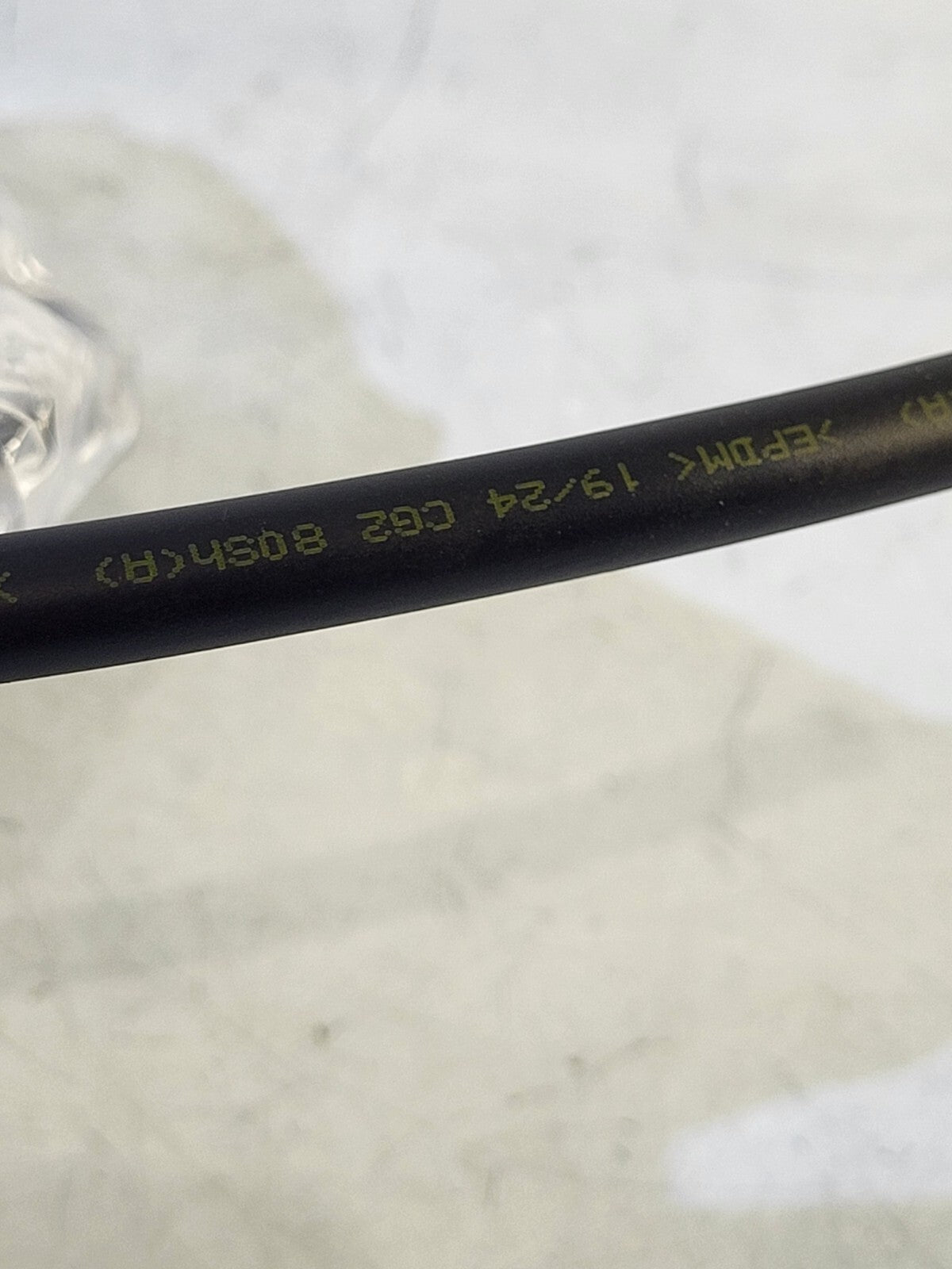 BMW E65 E90 E46 E81 Hose line (1 meter) 61668362762