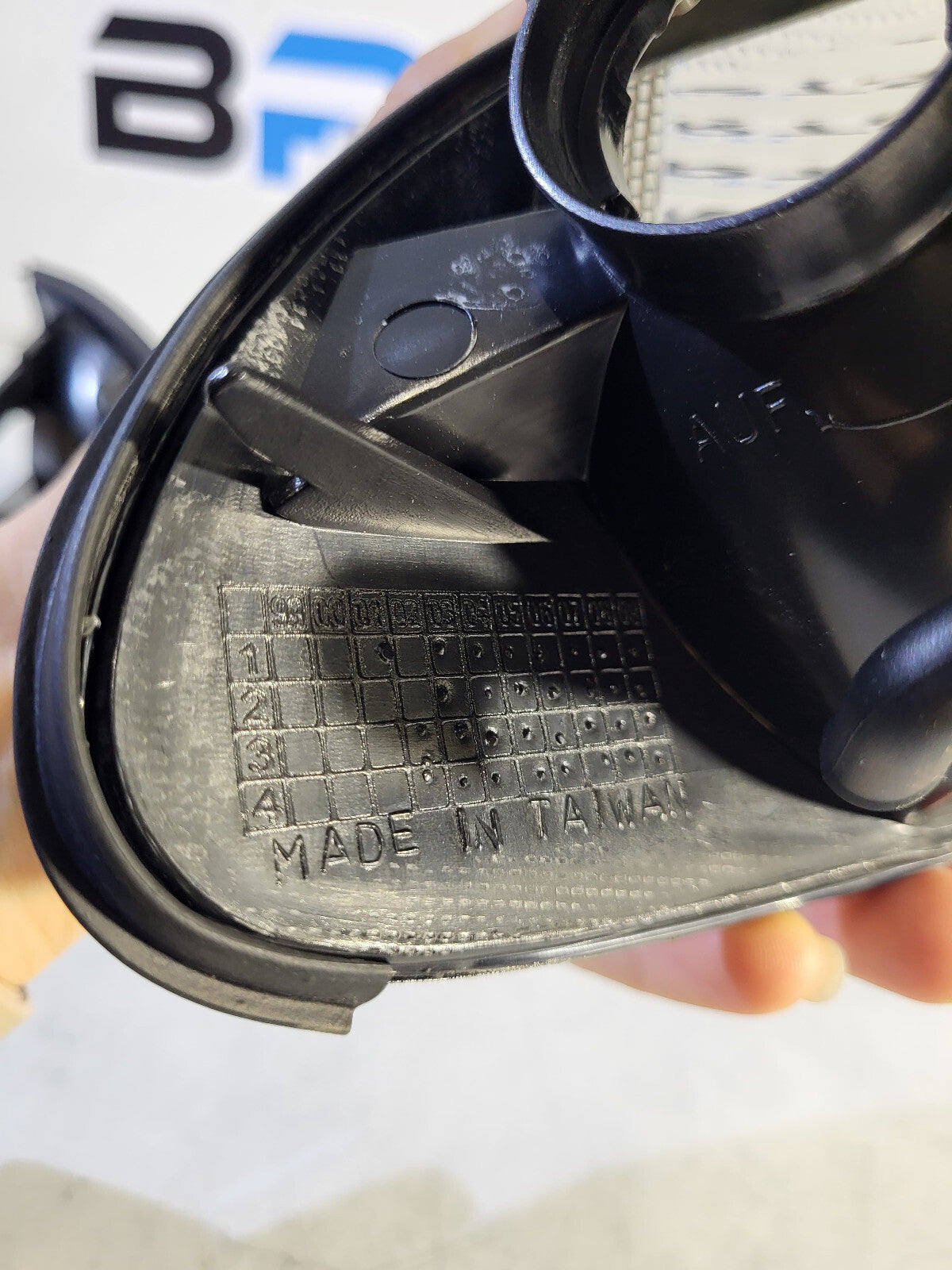 BMW E46 Front smoked turn indicator left / right 63136902769 63136902770