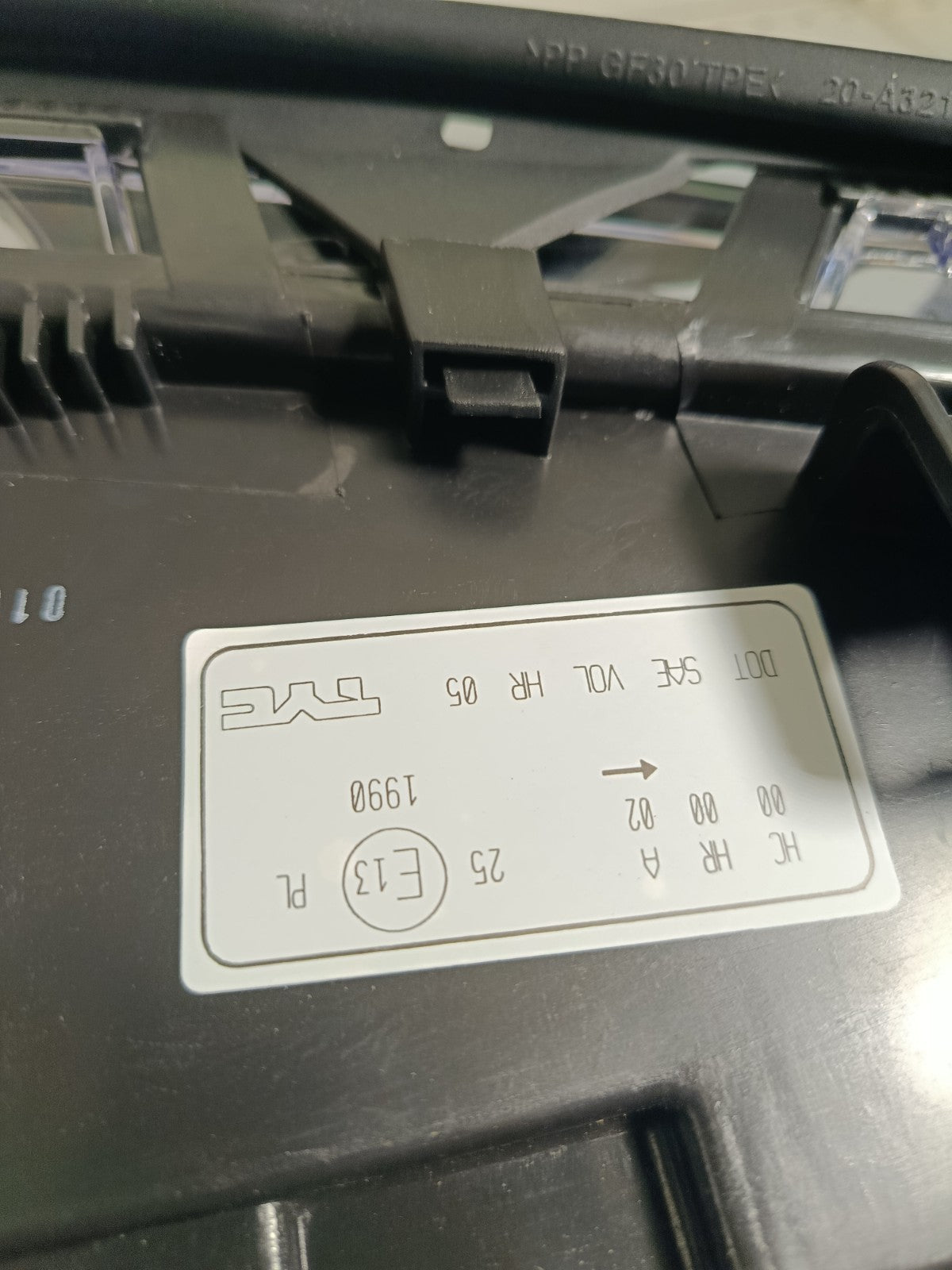 BMW E46 Facelift Headlight Right (TYC) 63127165770 63127165782