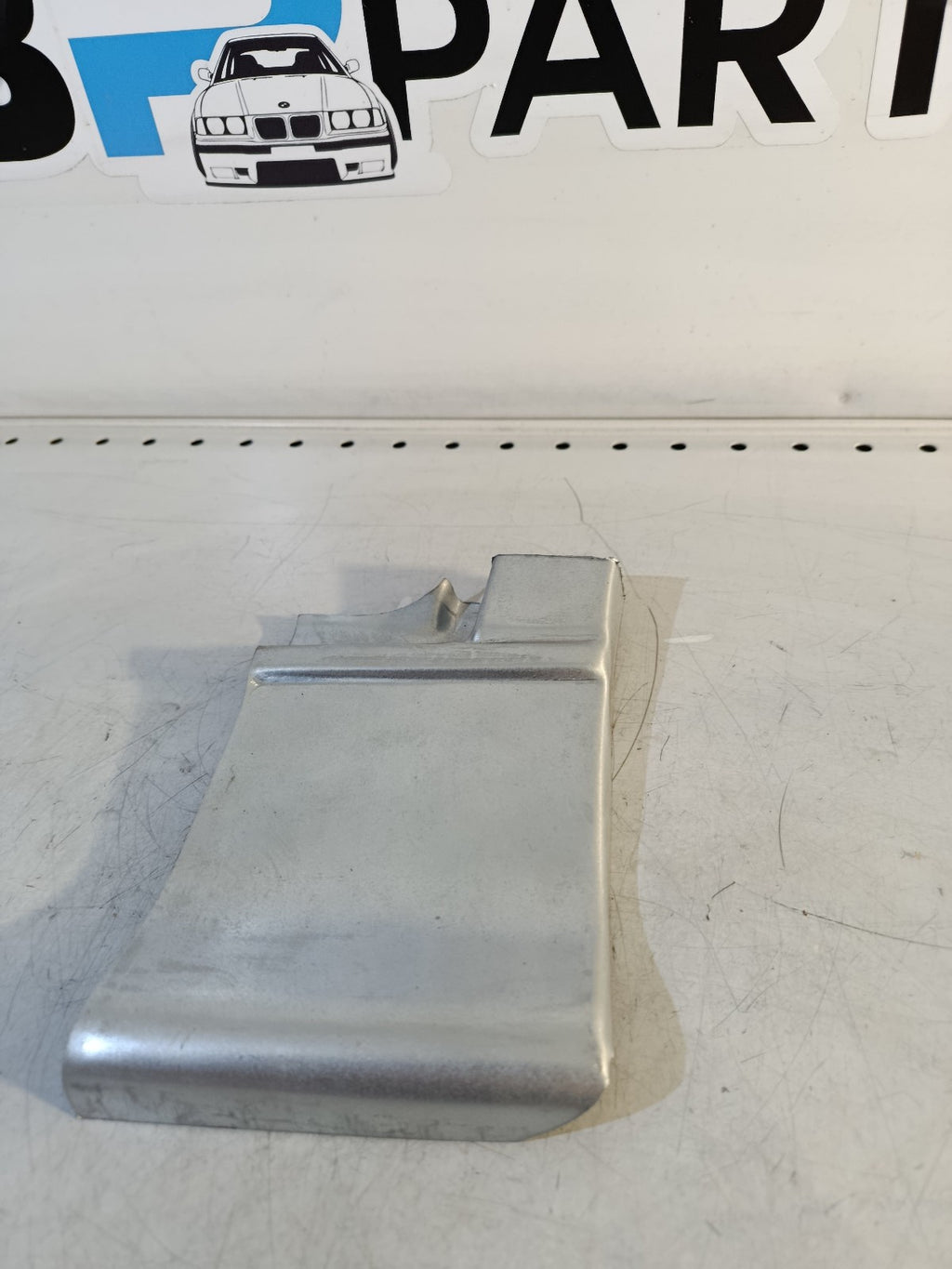 bmw e36 sedan Left rear side panel lover repair cutout 41351977941