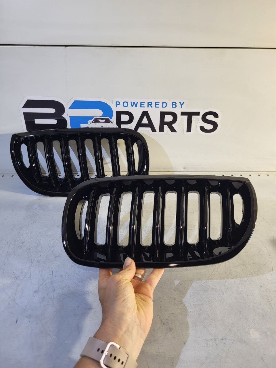 BMW X3 E83 Kidney Set High Gloss Black NKX3SHG 51133402909 51133402910