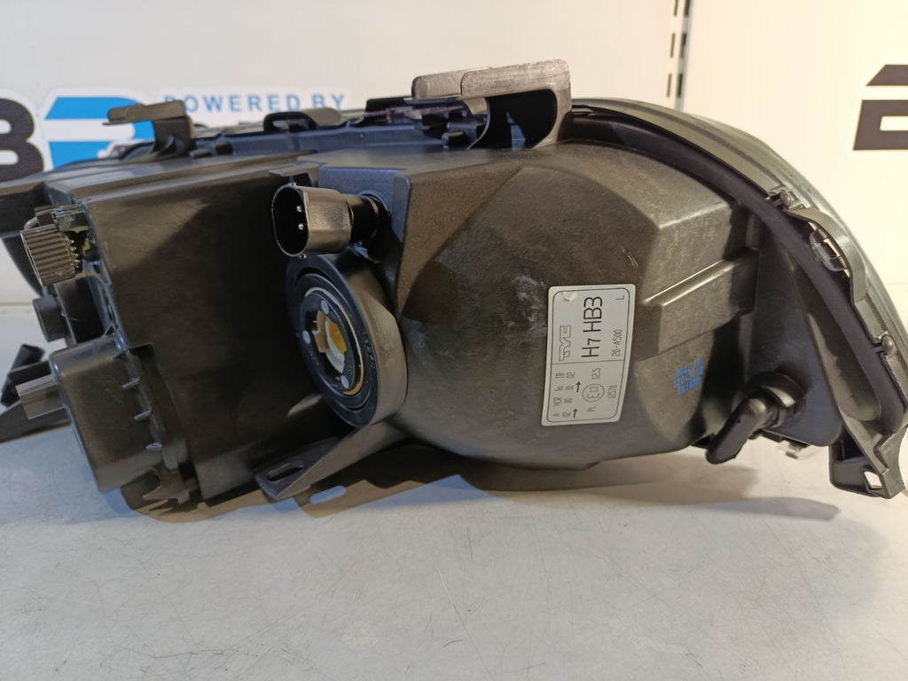 BMW X5 E53 Left Headlight, White Turn Indicator (TYC) 63126930211 ZBM1151CL