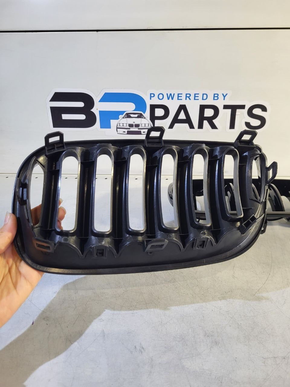 BMW X3 E83 Kidney Set High Gloss Black NKX3SHG 51133402909 51133402910