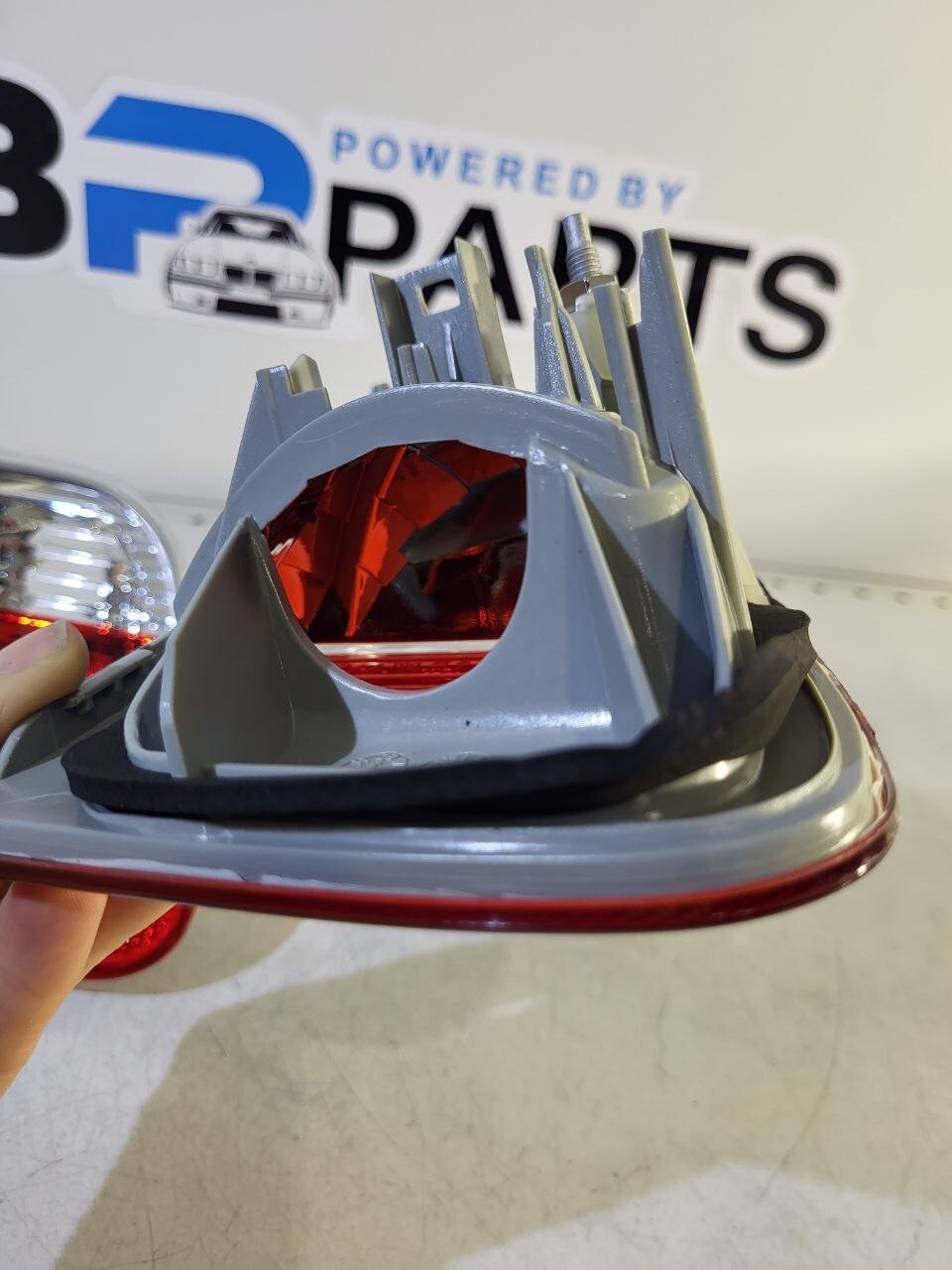 BMW E46 (01-05) Sedan Rear Light, Trunk Lid Set White 63216910537 63216910538