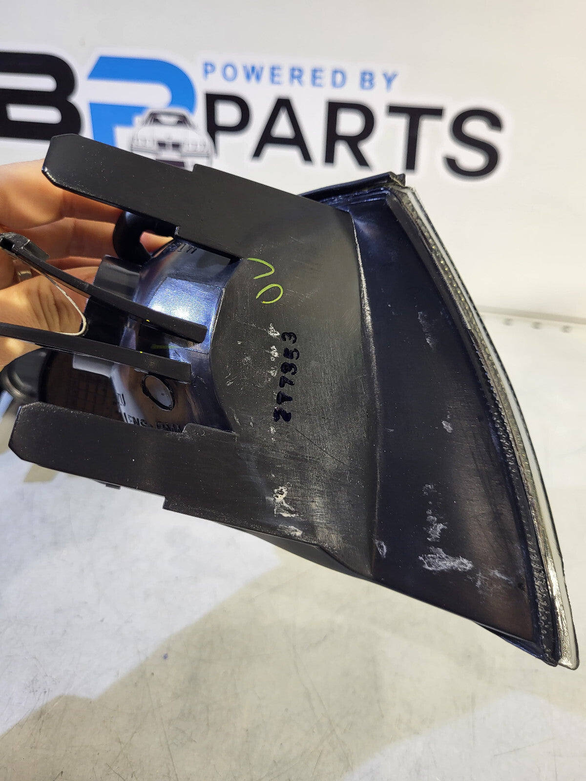 BMW E46 Front smoked turn indicator left / right 63136902769 63136902770