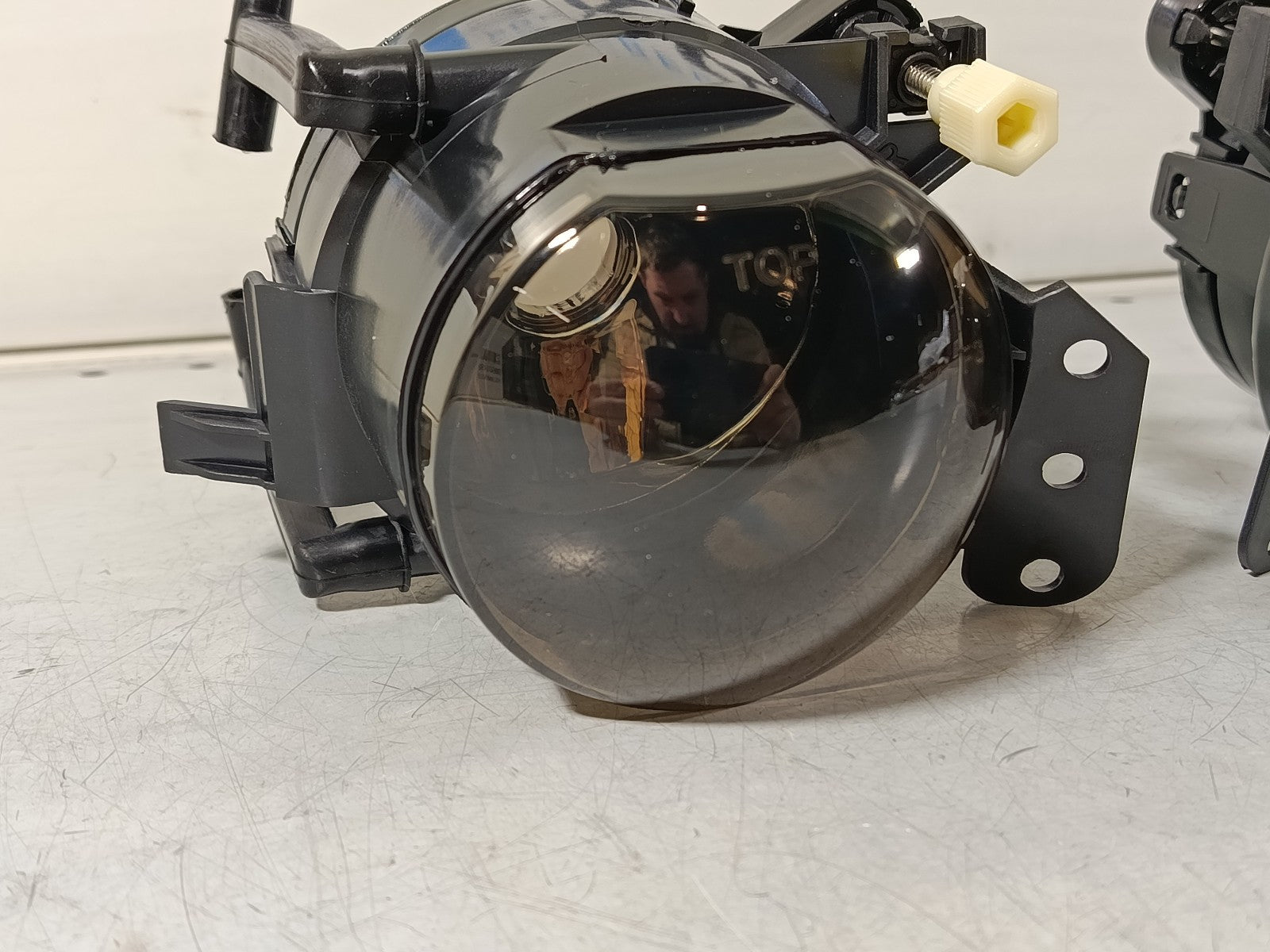 BMW E90 E90 LCI E91 E91 Fog lights, left right smoke 63176910791 63176910792