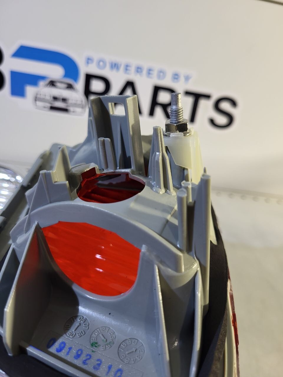 BMW E46 (01-05) Sedan Rear Light, Trunk Lid Set White 63216910537 63216910538