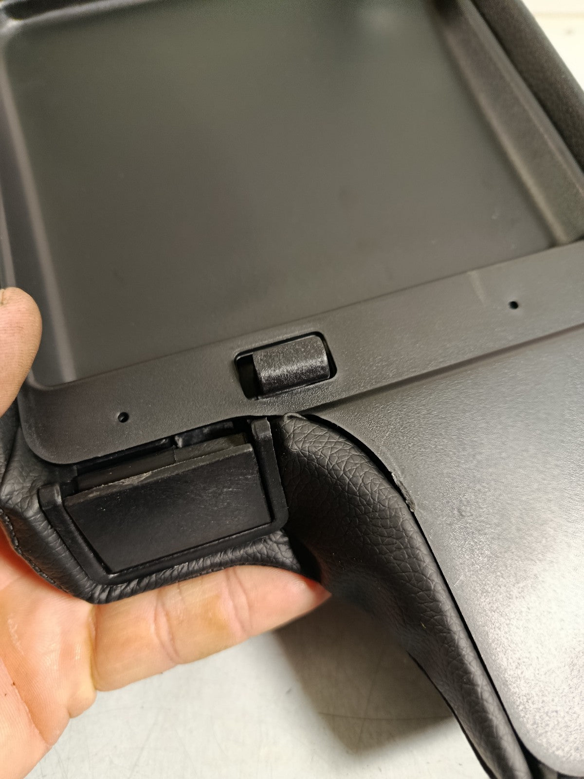BMW E46 Armrest Upper Leather imination 51168238229