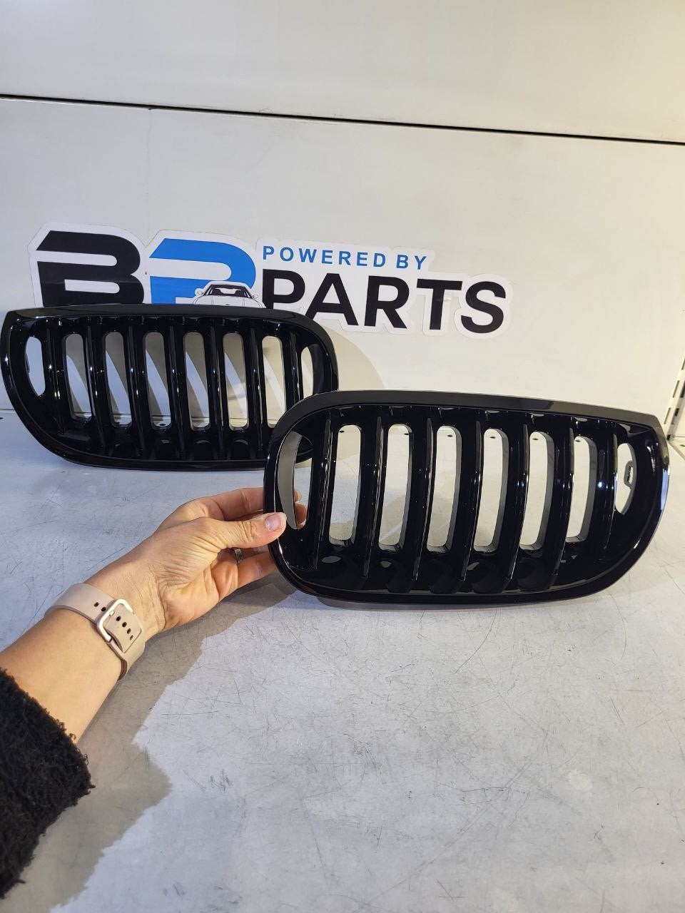 BMW X3 E83 Kidney Set High Gloss Black NKX3SHG 51133402909 51133402910