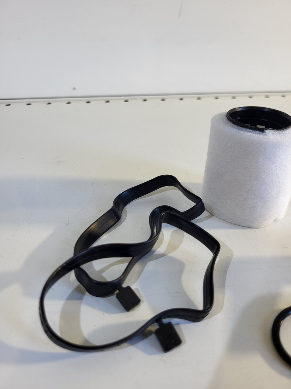 BMW E46, E39, E38, X5 E53 Oil Separator 11127793164