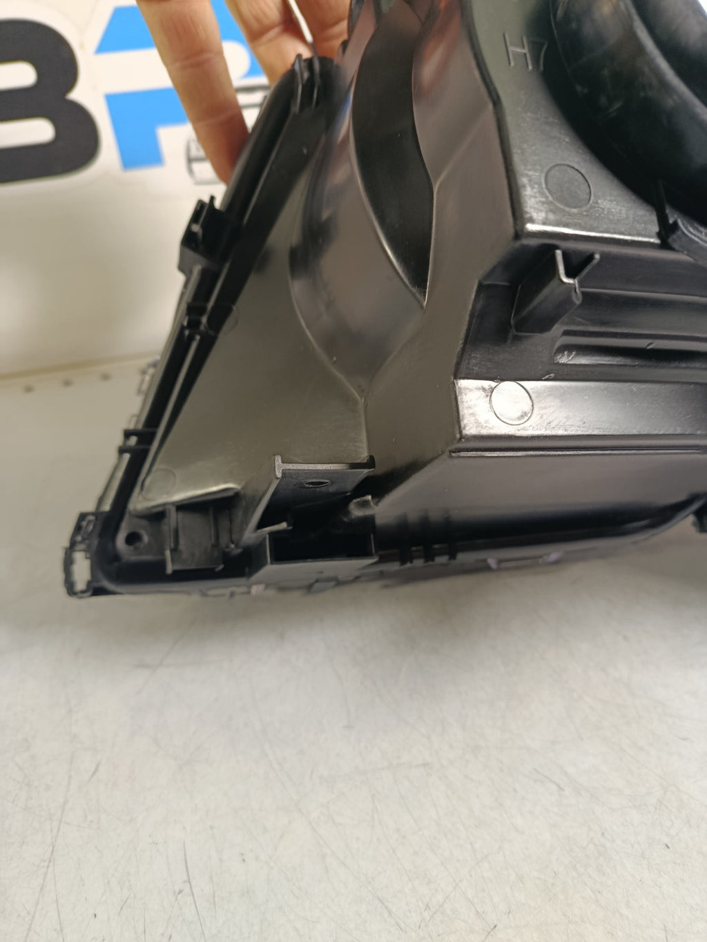 BMW E46 Facelift Headlight Right (TYC) 63127165770 63127165782