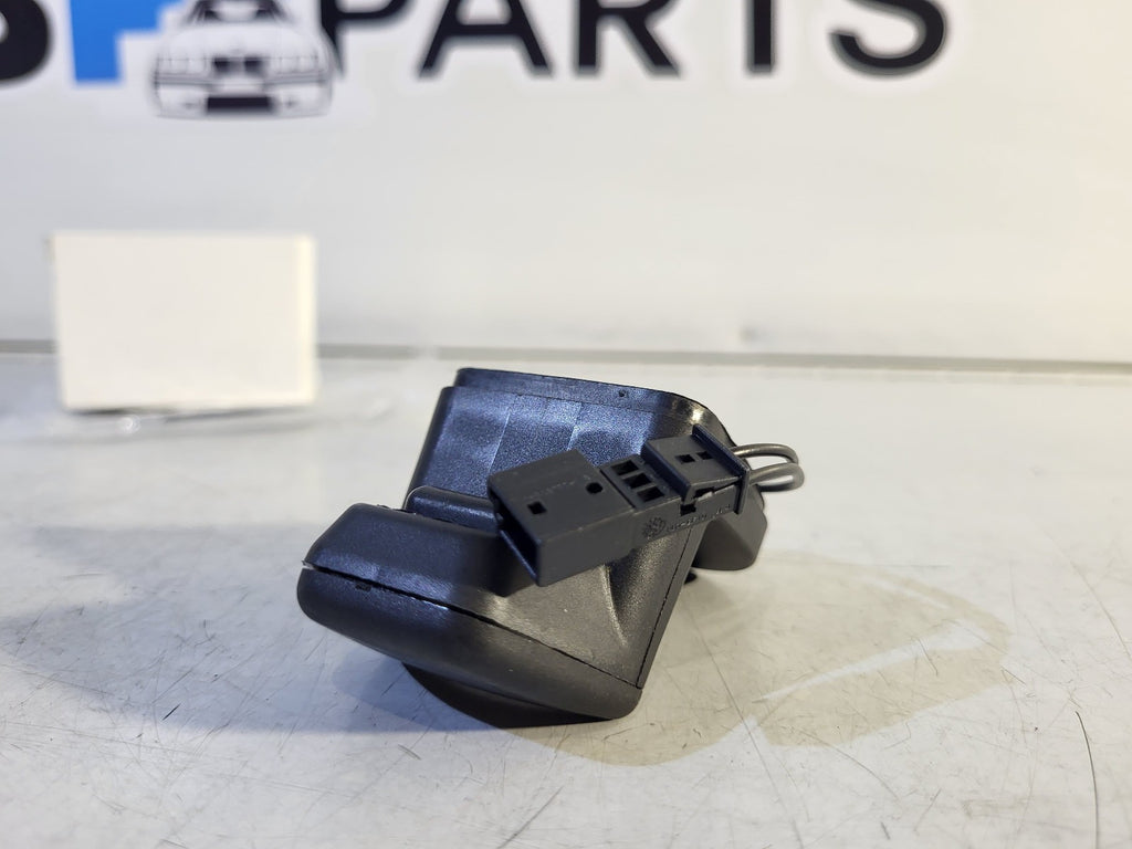 Rear window key button with micro switch E46 E91 E61 61319200673