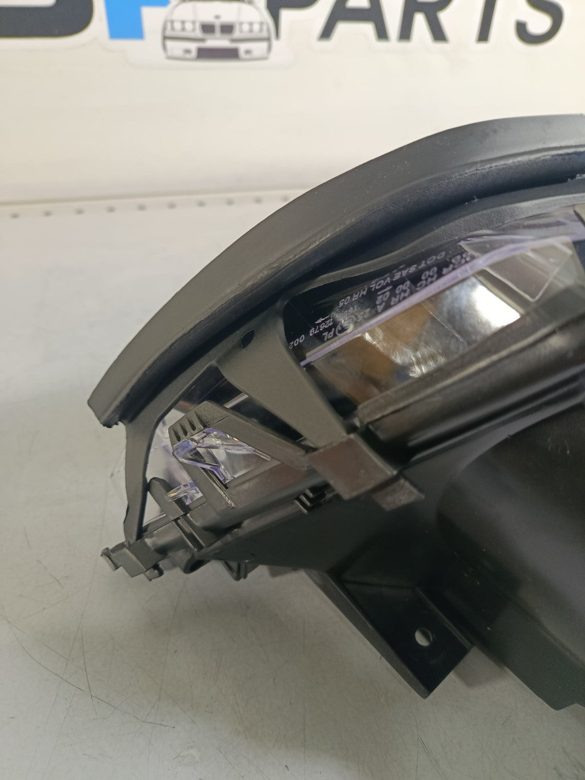 BMW E46 Facelift Headlight Right (TYC) 63127165770 63127165782