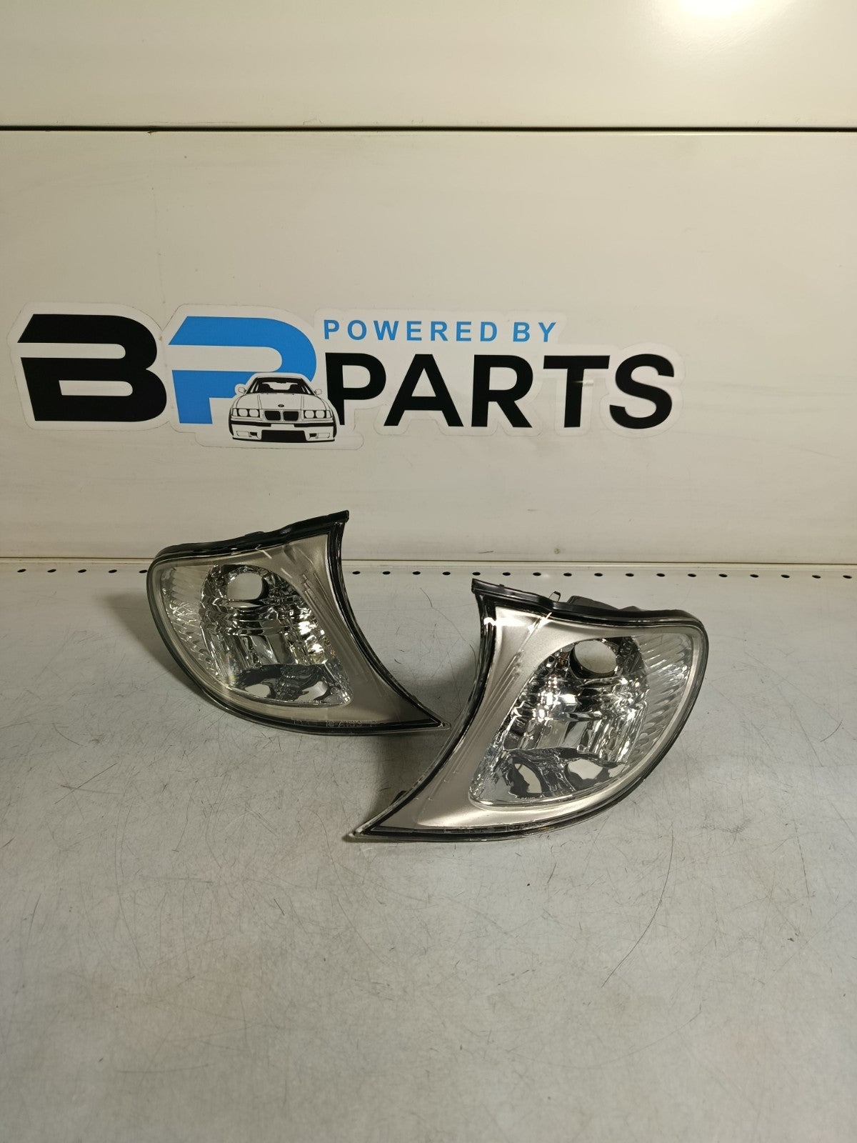 BMW E46 Facelift (TYC) Set Of Turn Indicators 63137165849 63137165850 L+R