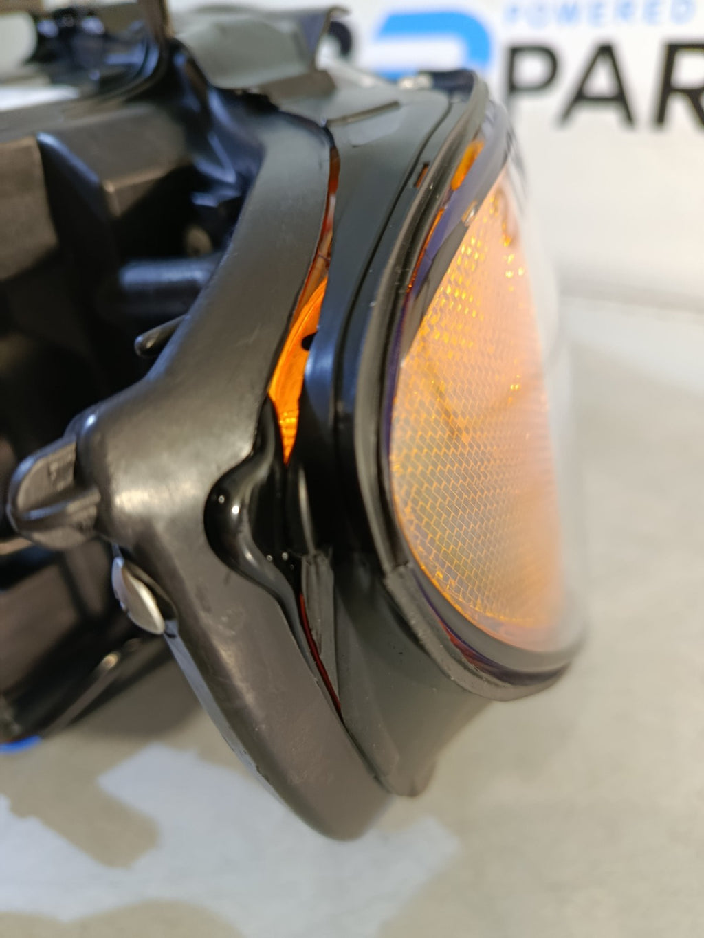 BMW X5 E53 Right Headlight, White Turn Indicator (TYC) 63126930212 ZBM1151CR