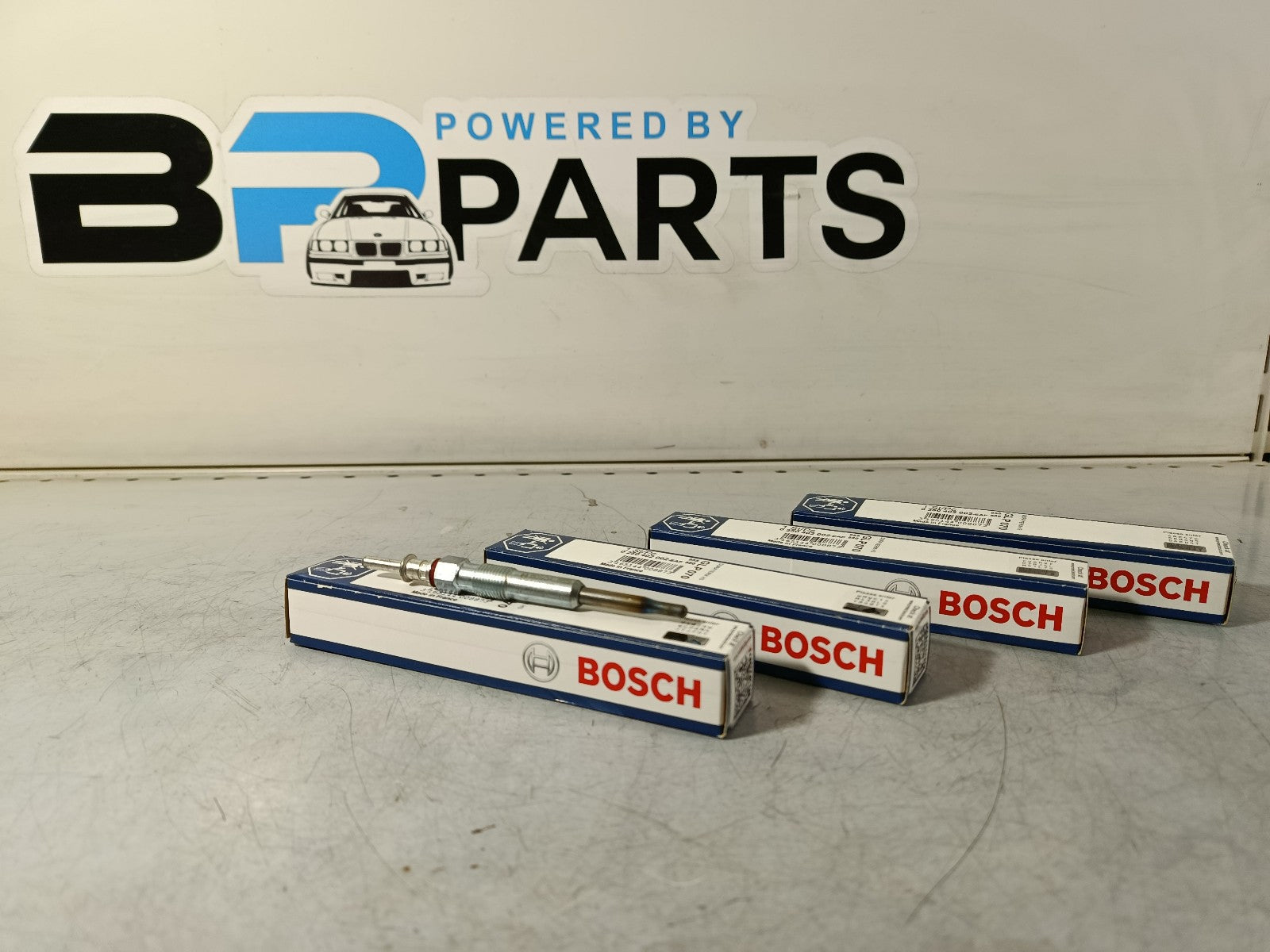 BMW Glow plug 12237786869 BOSCH 0 250 402 002 4pc