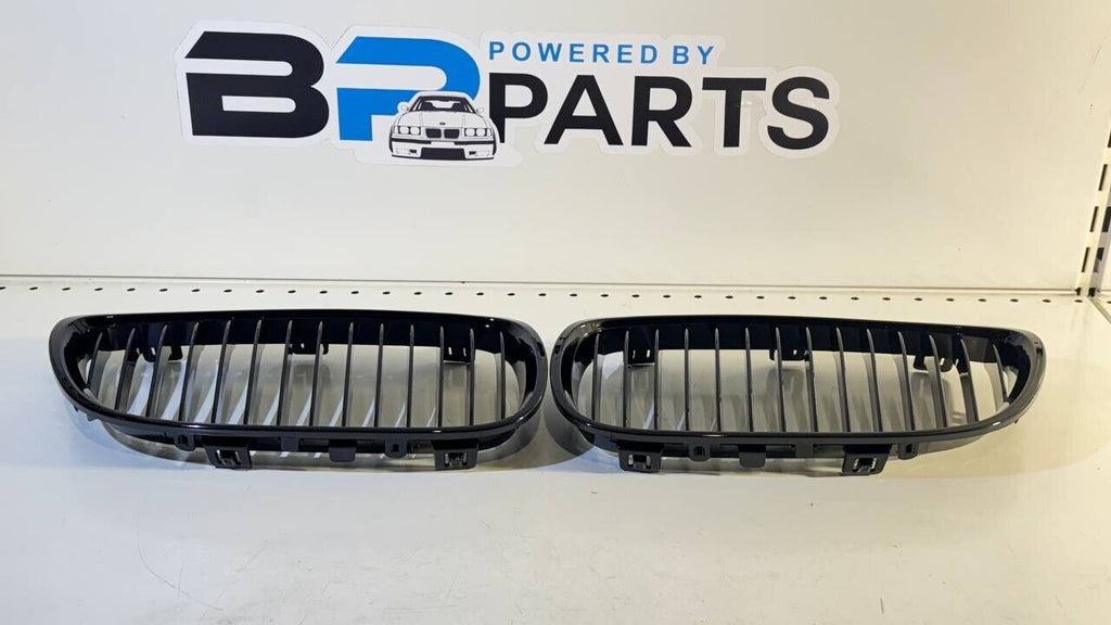 BMW E93 Kidney set Gloss BLACK left, right 51137157277 51137157278