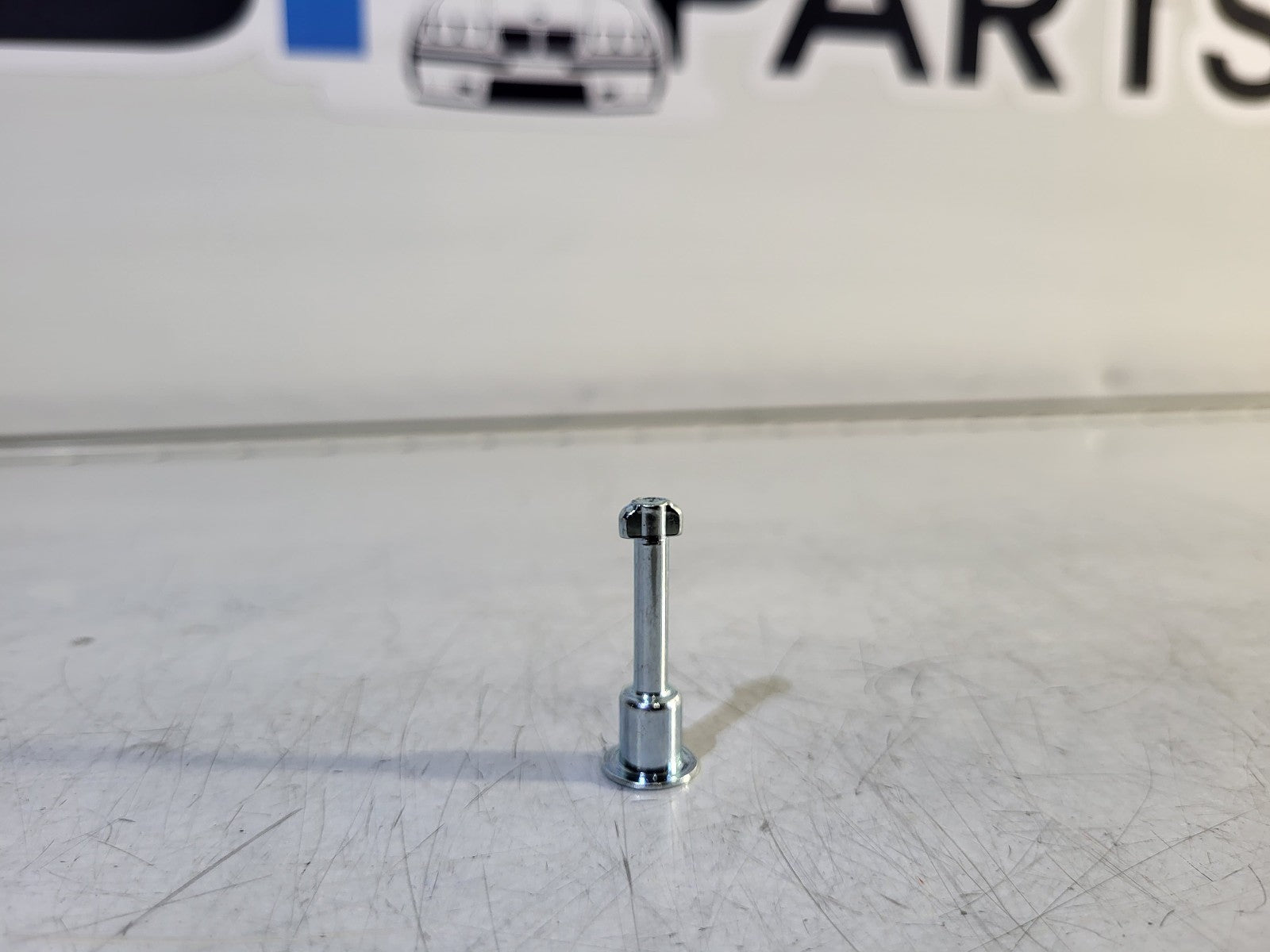 BMW E36 Repair pin guide for small spring 1psc for handbrake 34419064274
