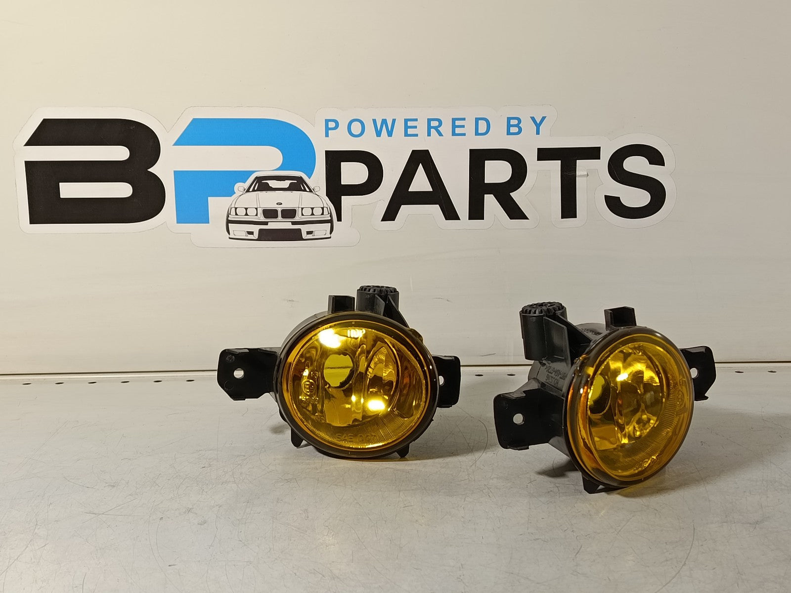 BMW E70 E81 E87 E84 Fog lights yellow left/right E83LCI 63176924655 63176924656