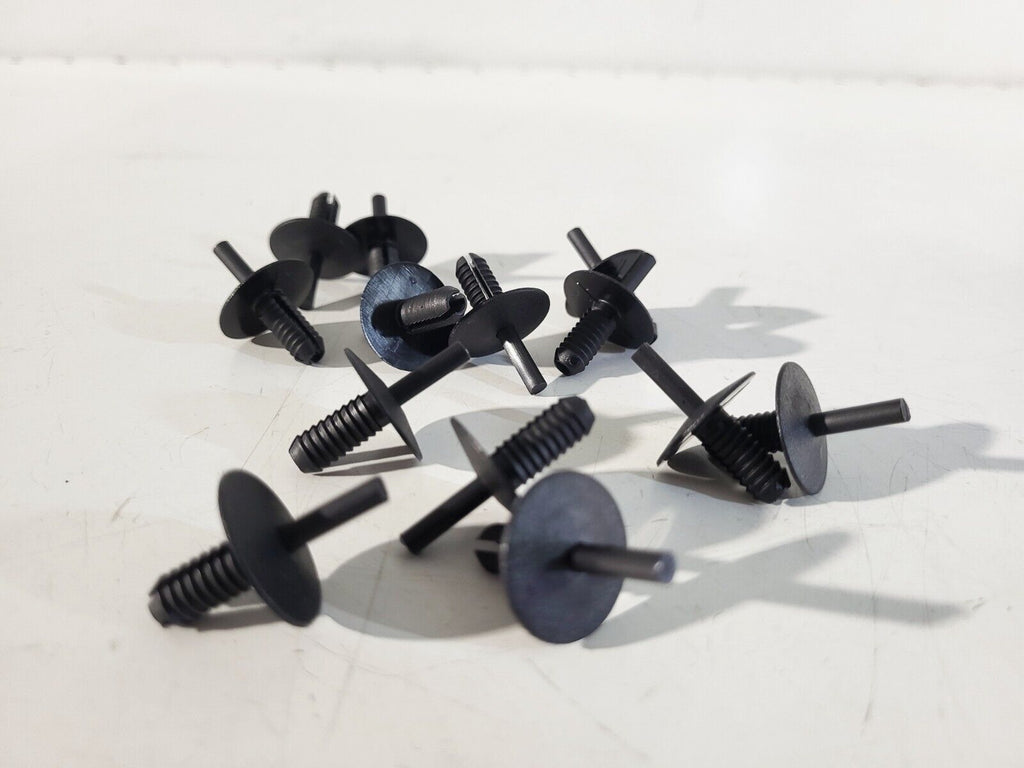 BMW E81 E87 E36 E46 E34 E39 E32 E38 E53 E83 Expanding rivet 1 psc 51111944537