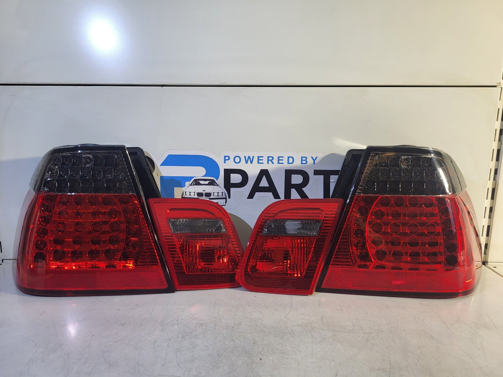 BMW e46 FL sedan Taillights LED red/black with indicator at the top