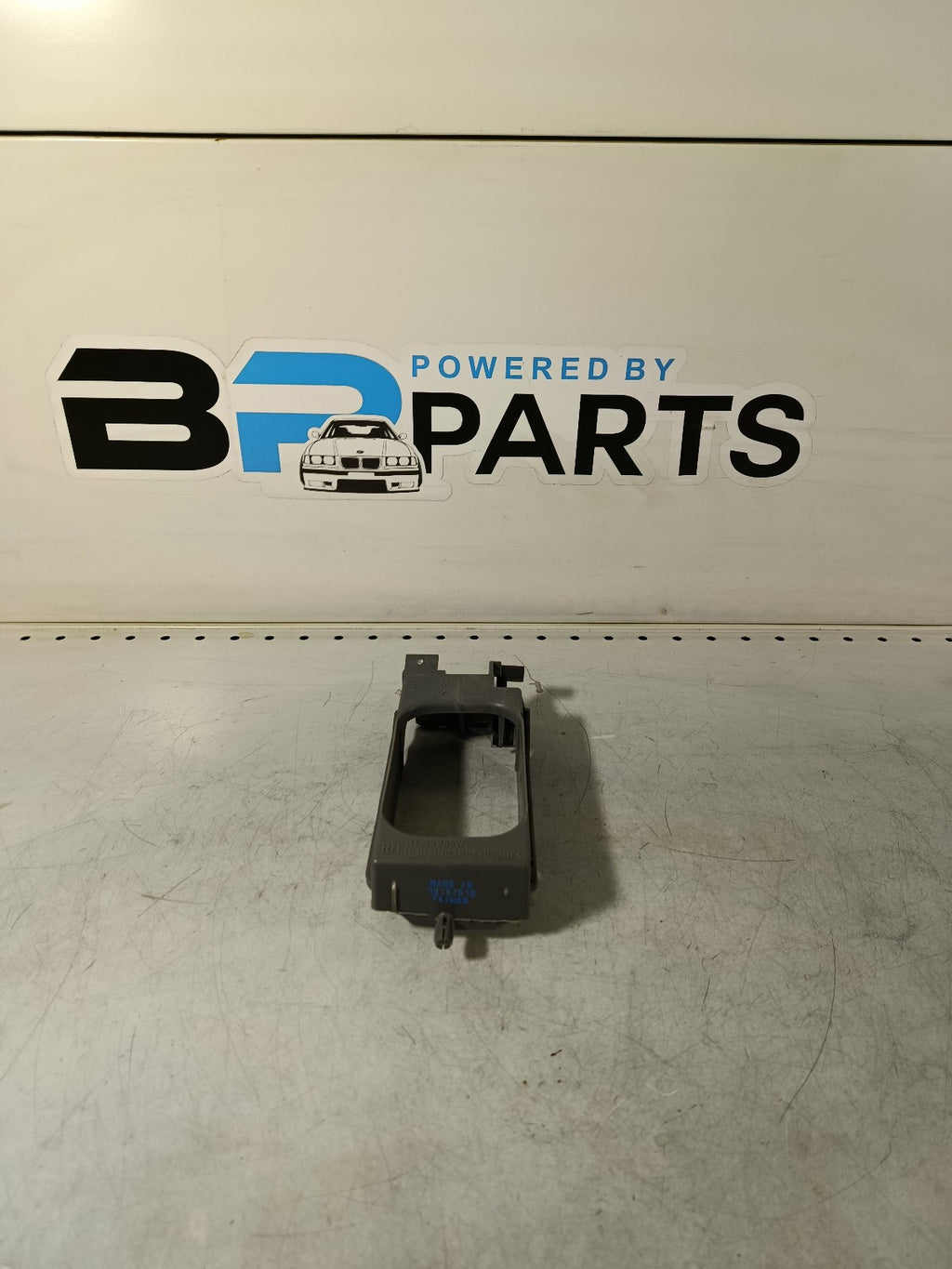 BMW e36 Supporting frame fog lamp right 63178357394