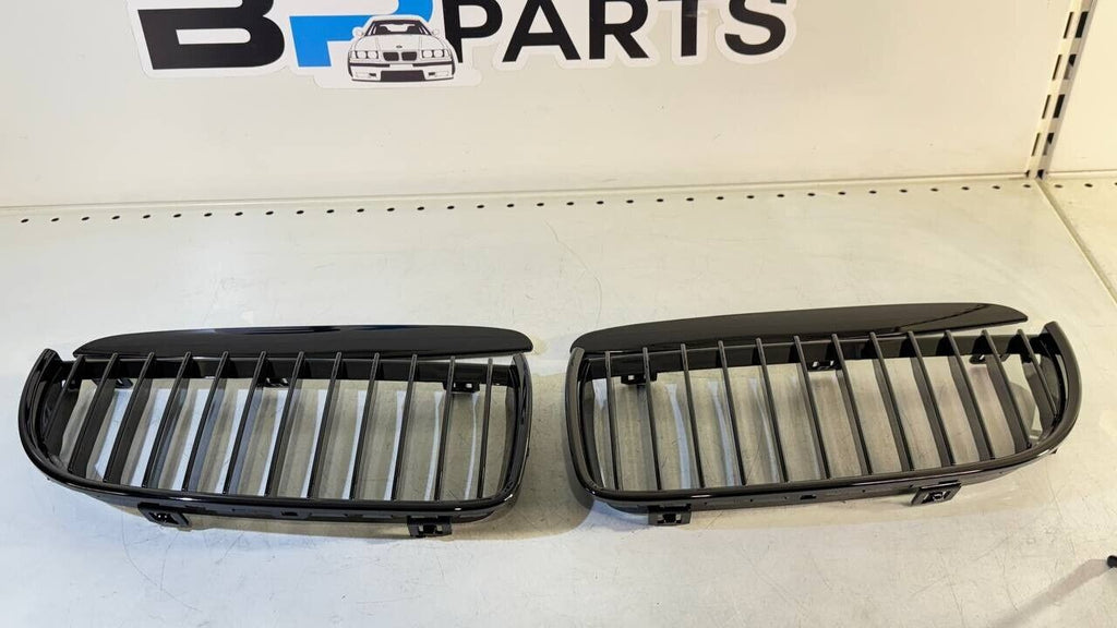 BMW E90 Kidney Set High-Gloss Black NSK90H 51137120009 51137120010