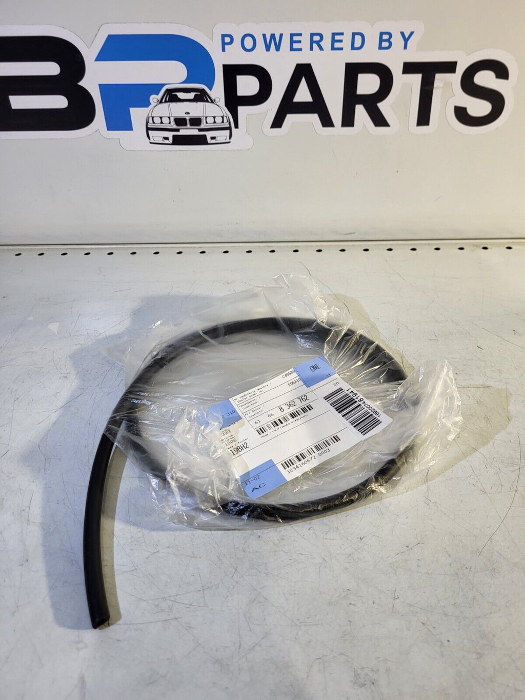 BMW E65 E90 E46 E81 Hose line (1 meter) 61668362762