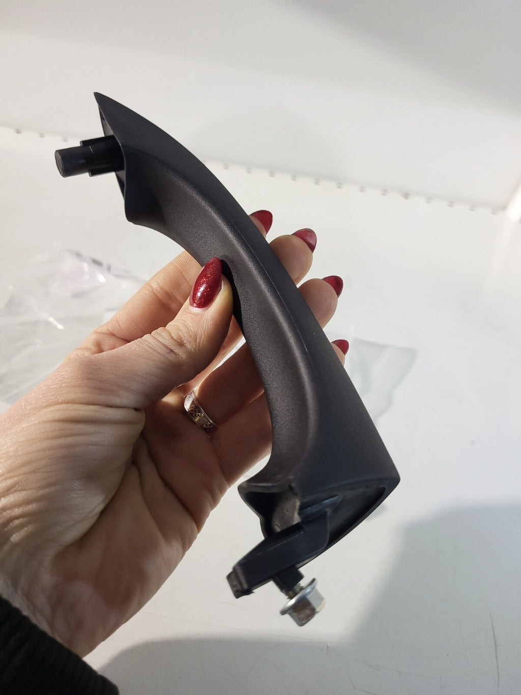 BMW E53 Handle bracket left 51218243617