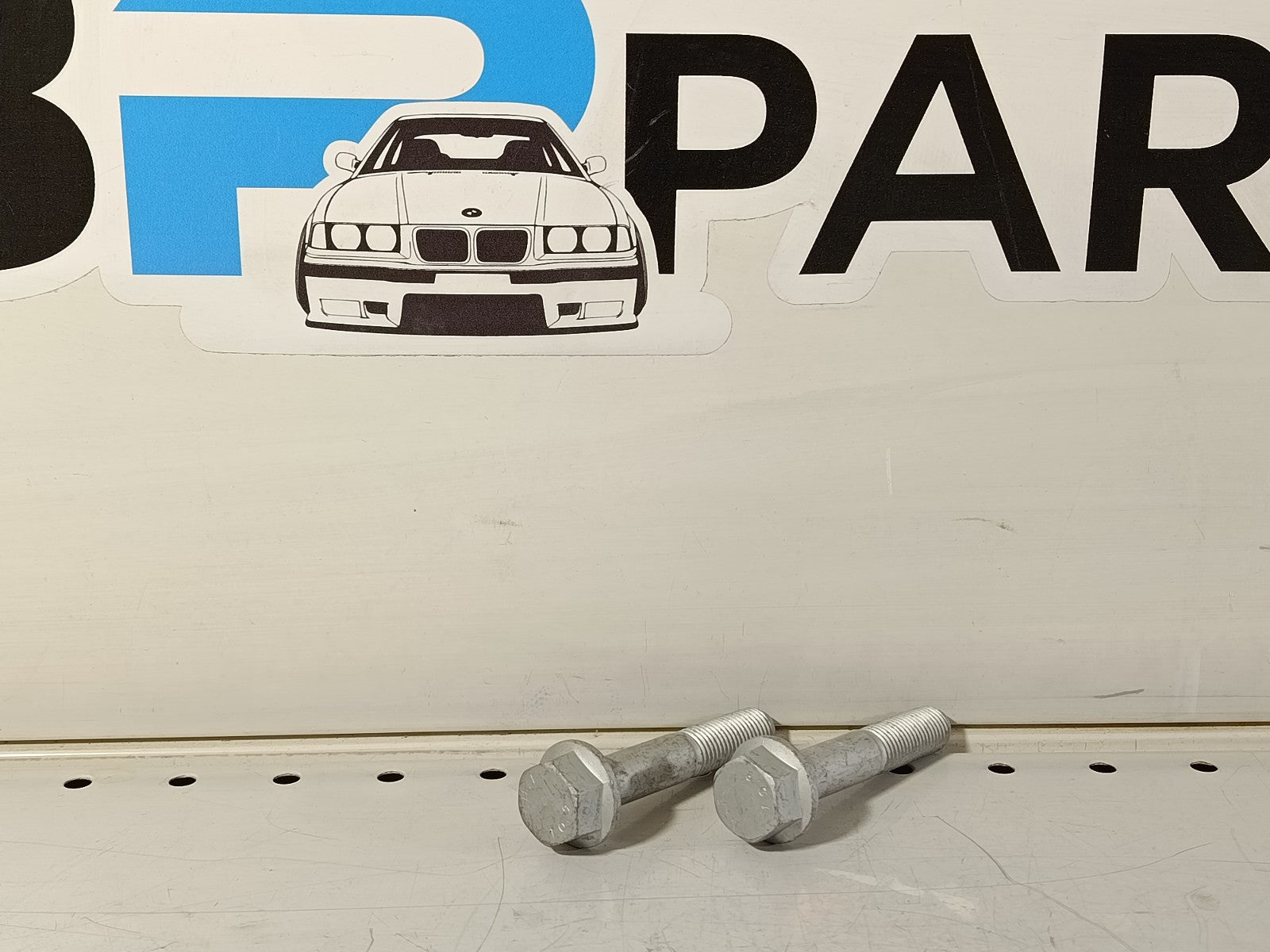 BMW E87 E81 E88 E82 E90 E91 E92 E93 Hexagon screw with flange 2pc 07119906489