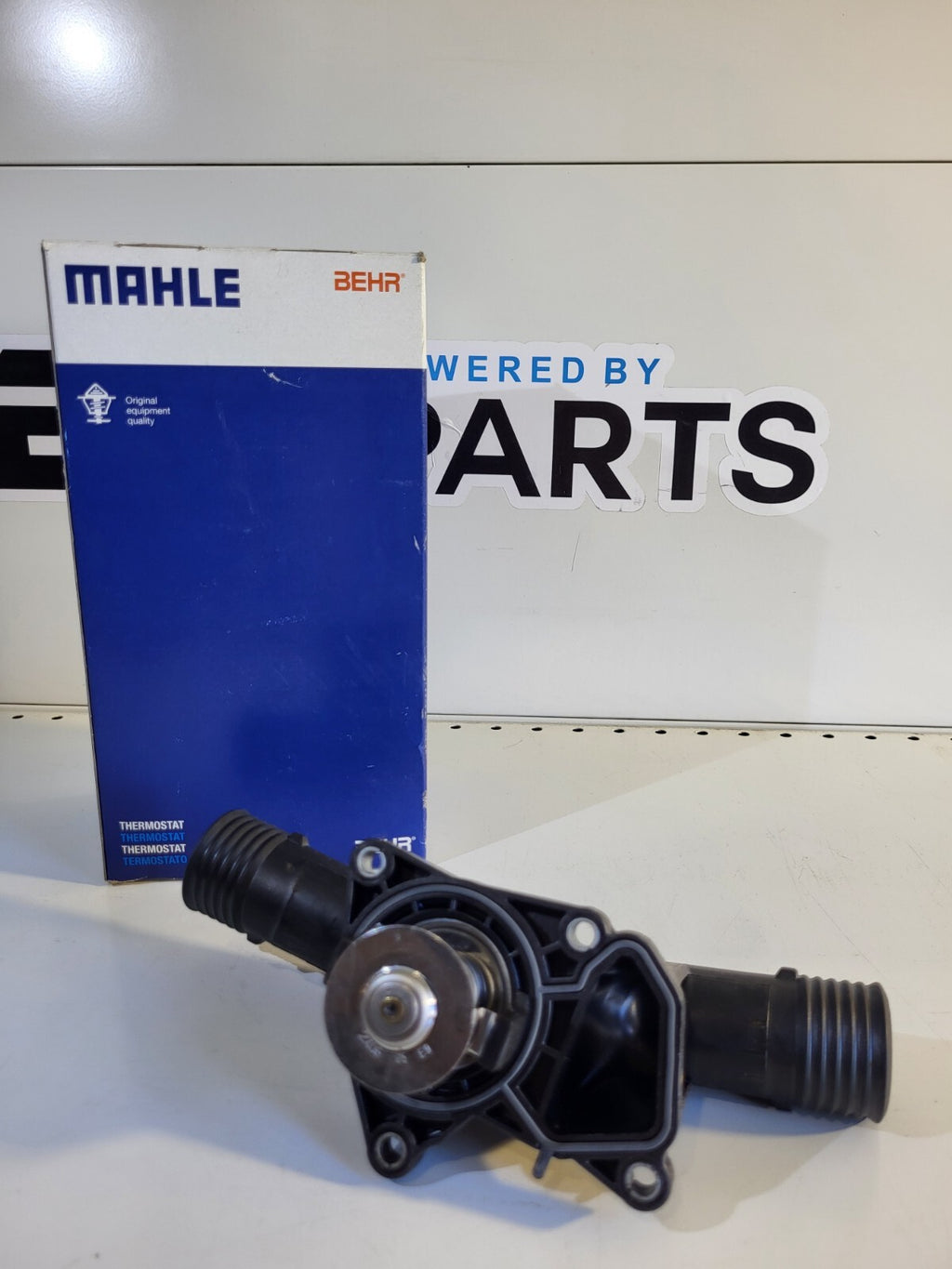 BMW E36 Thermostat housing with thermostat Mahle TI 24 95