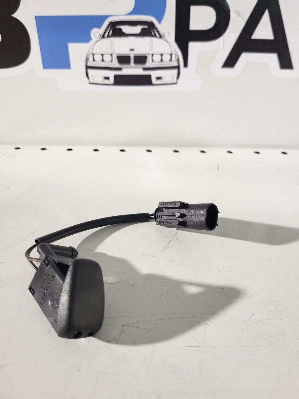 BMW E36 Heated spray nozzle 61668376011